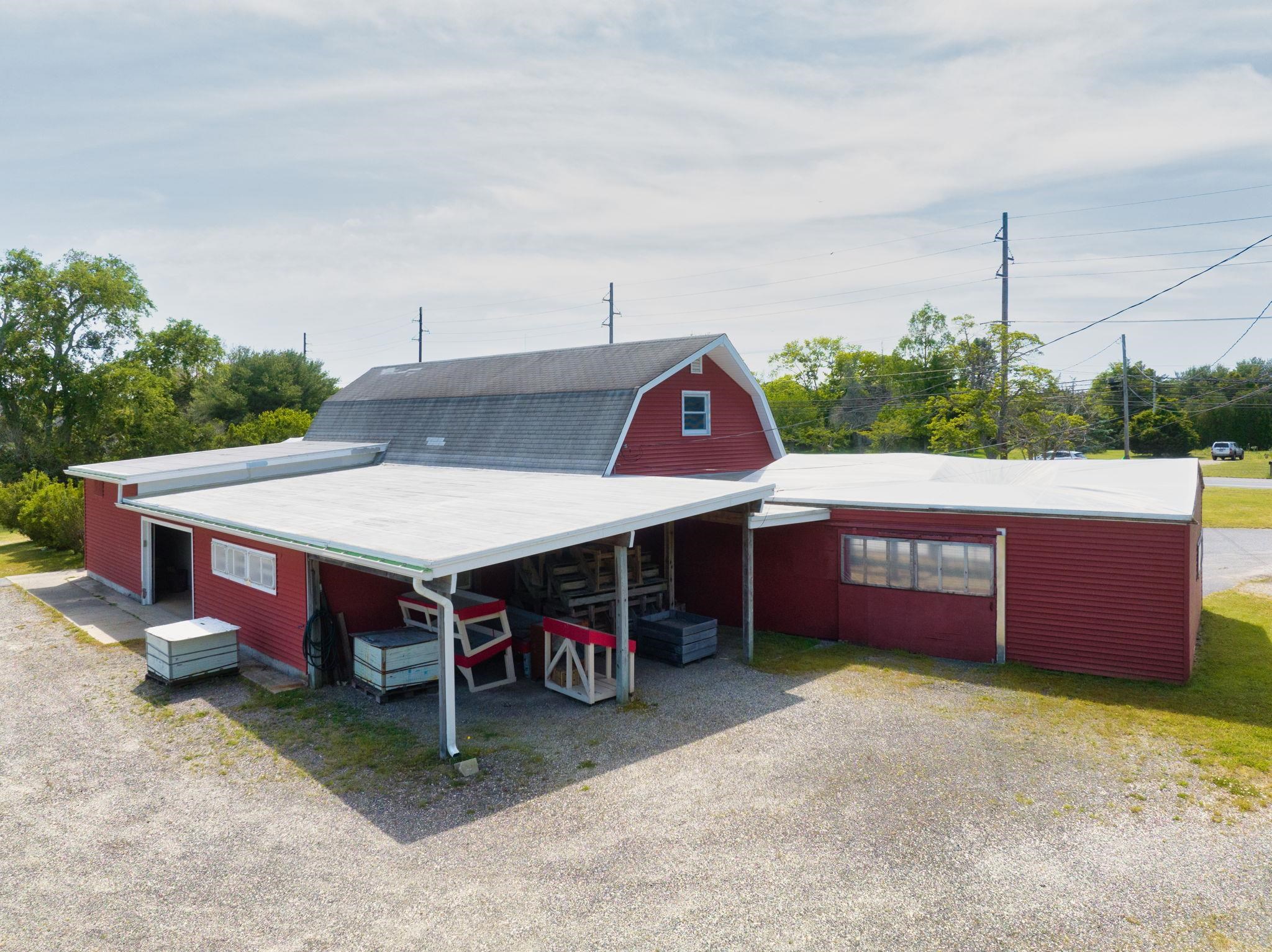 1752 Route 9 N