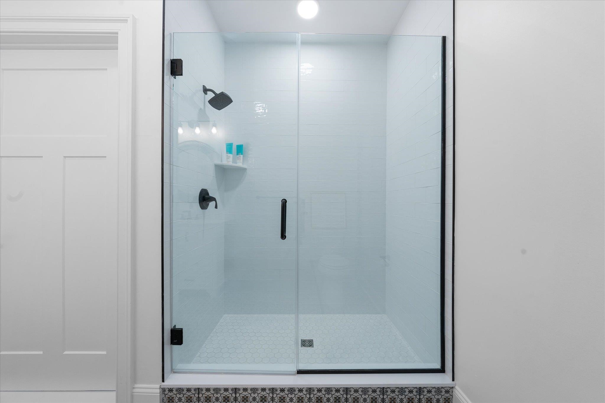 8609 Landis Avenue Unit: 204