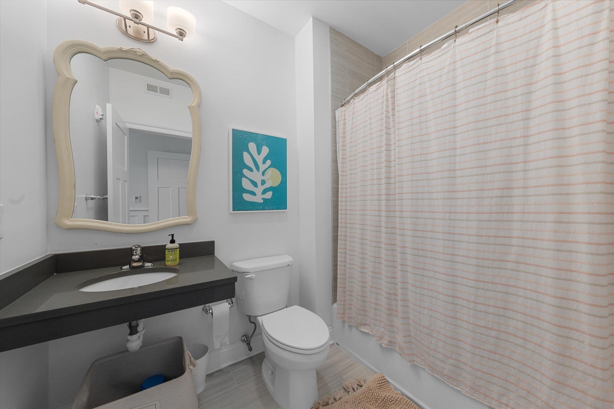 8609 Landis Avenue Unit: 204