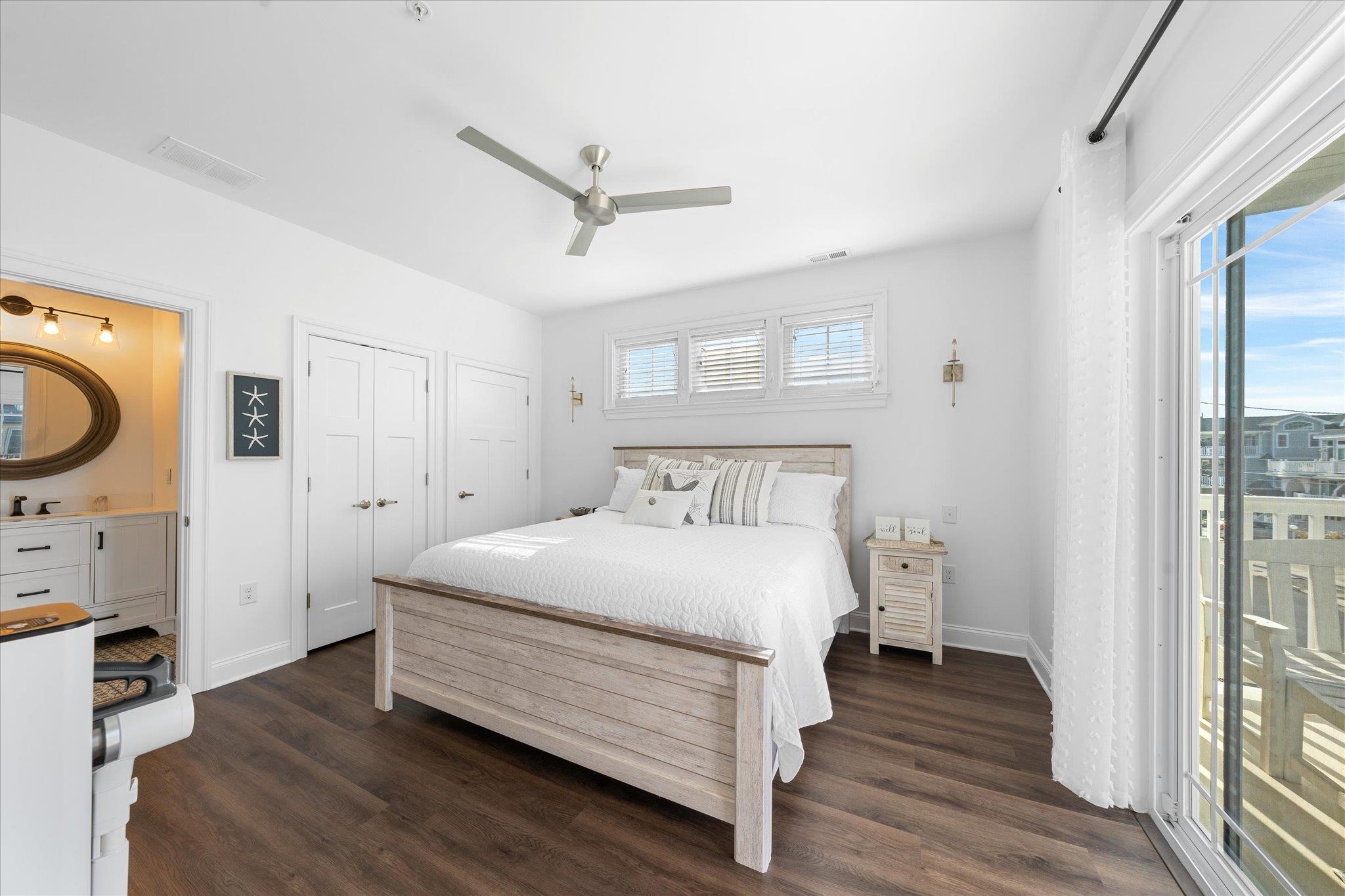 8609 Landis Avenue Unit: 204