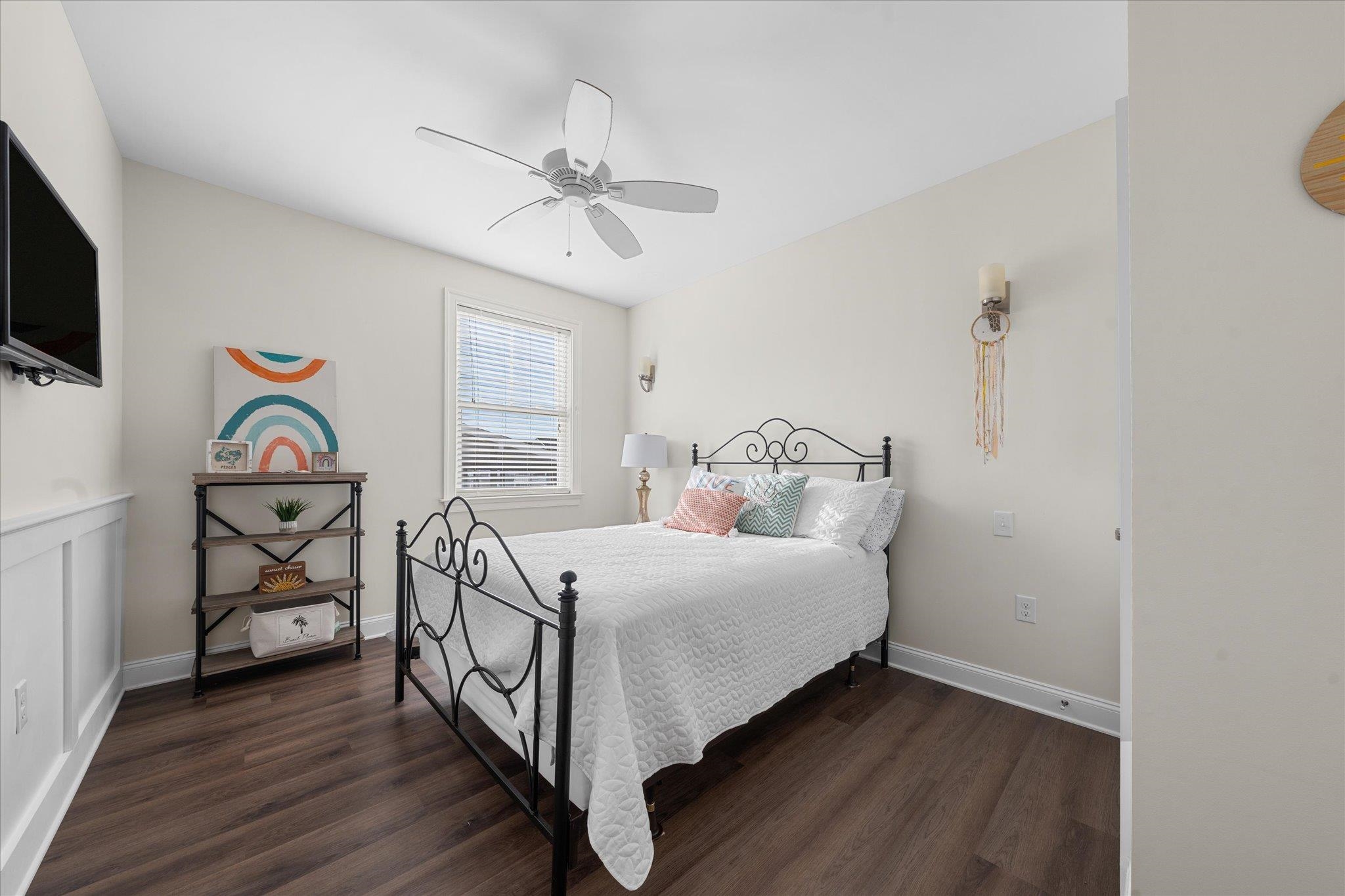 8609 Landis Avenue Unit: 204