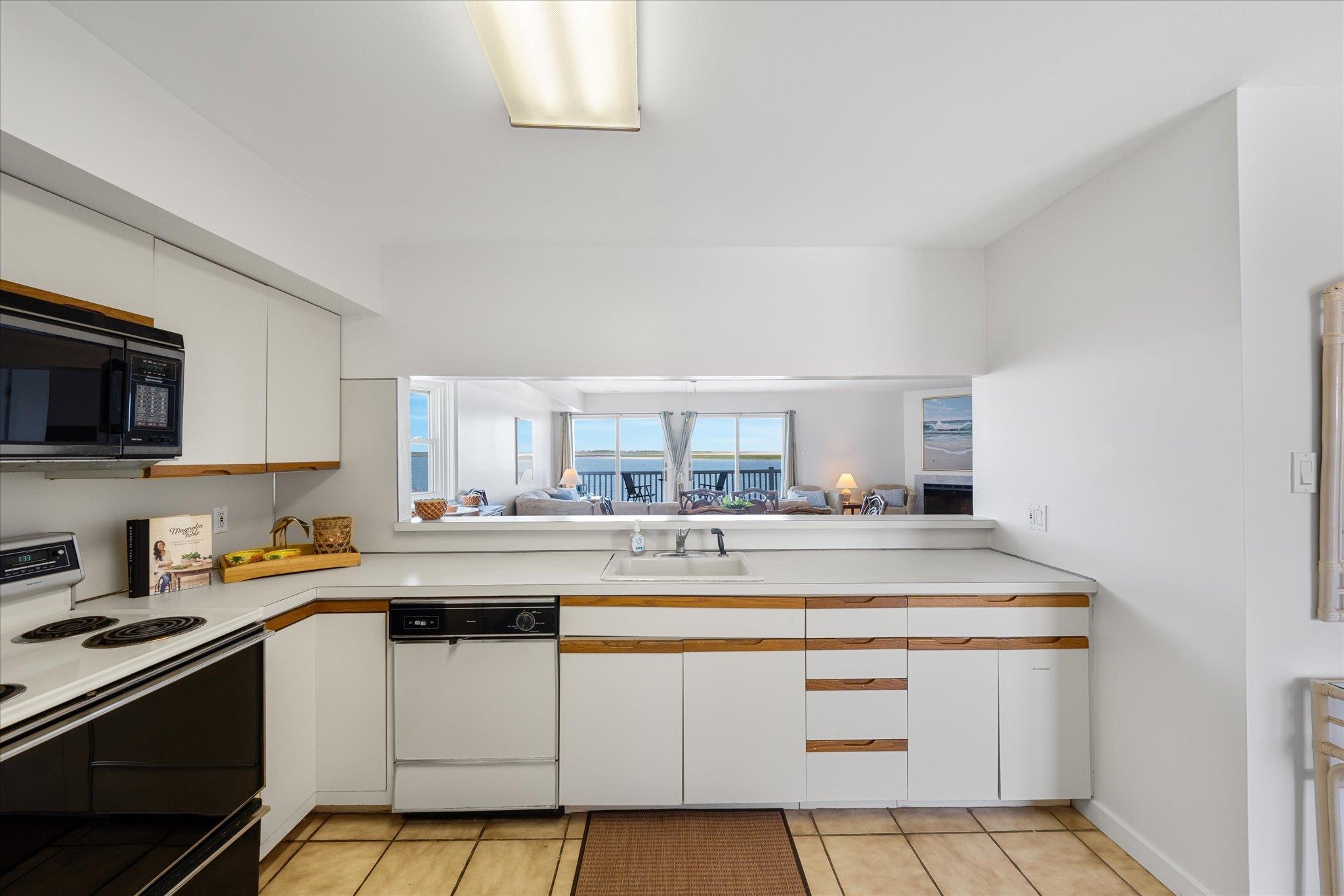 400 E Marina Court Unit: 205B