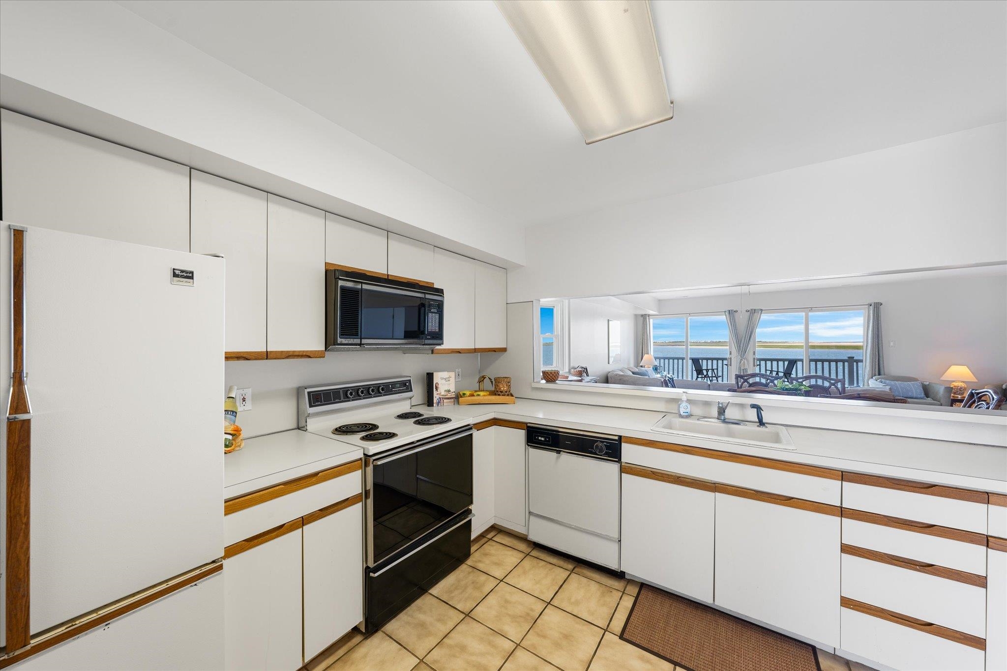 400 E Marina Court Unit: 205B