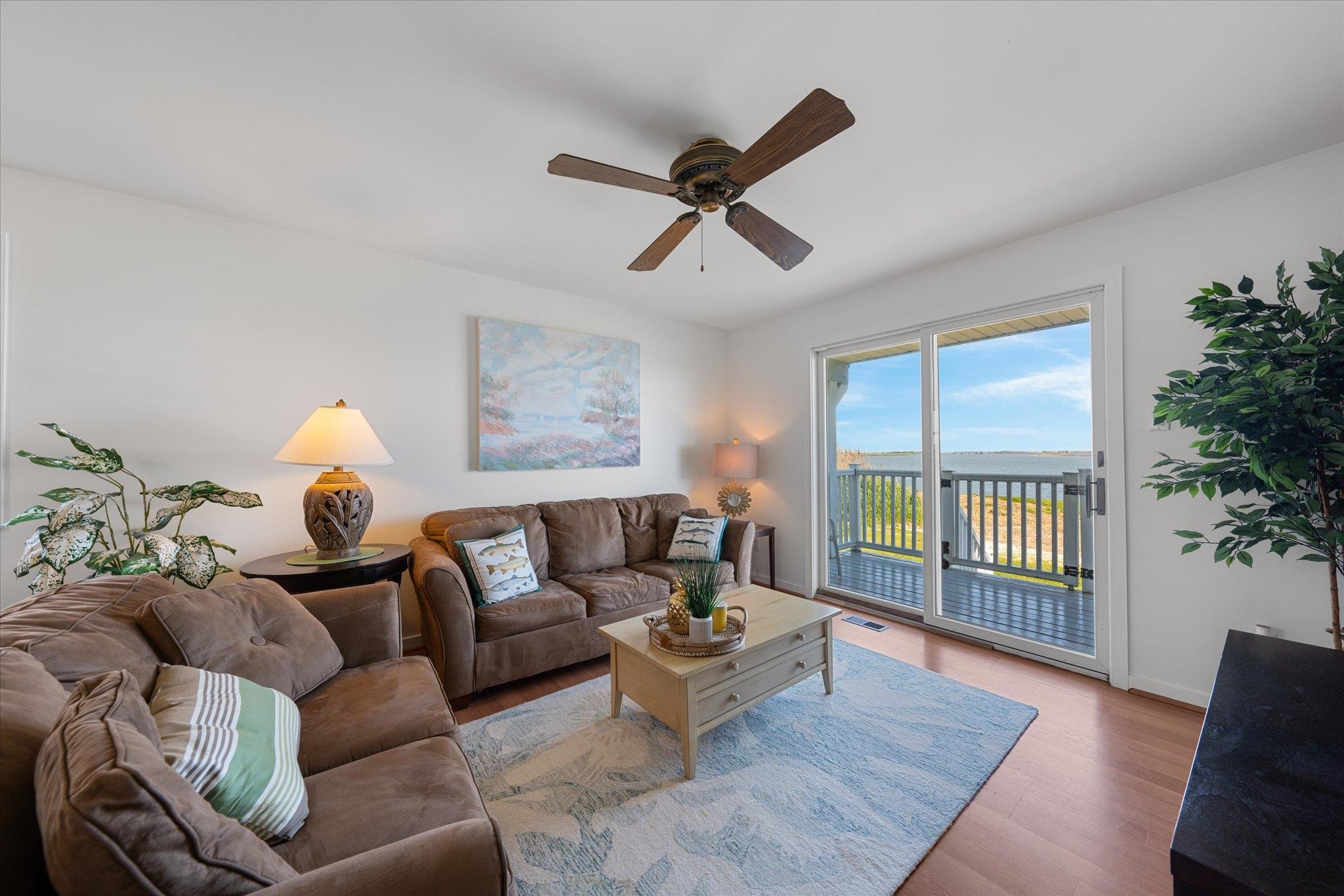 400 E Marina Court Unit: 105B