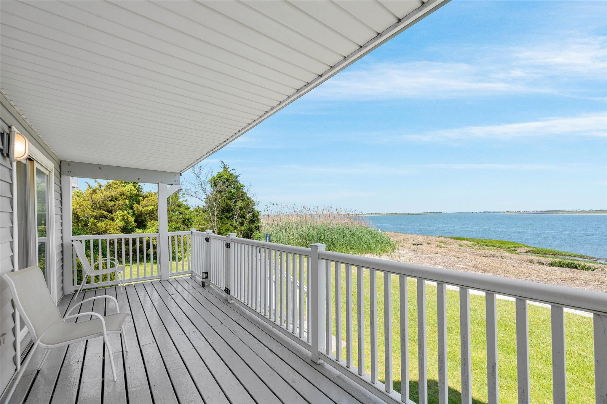 400 E Marina Court Unit: 105B