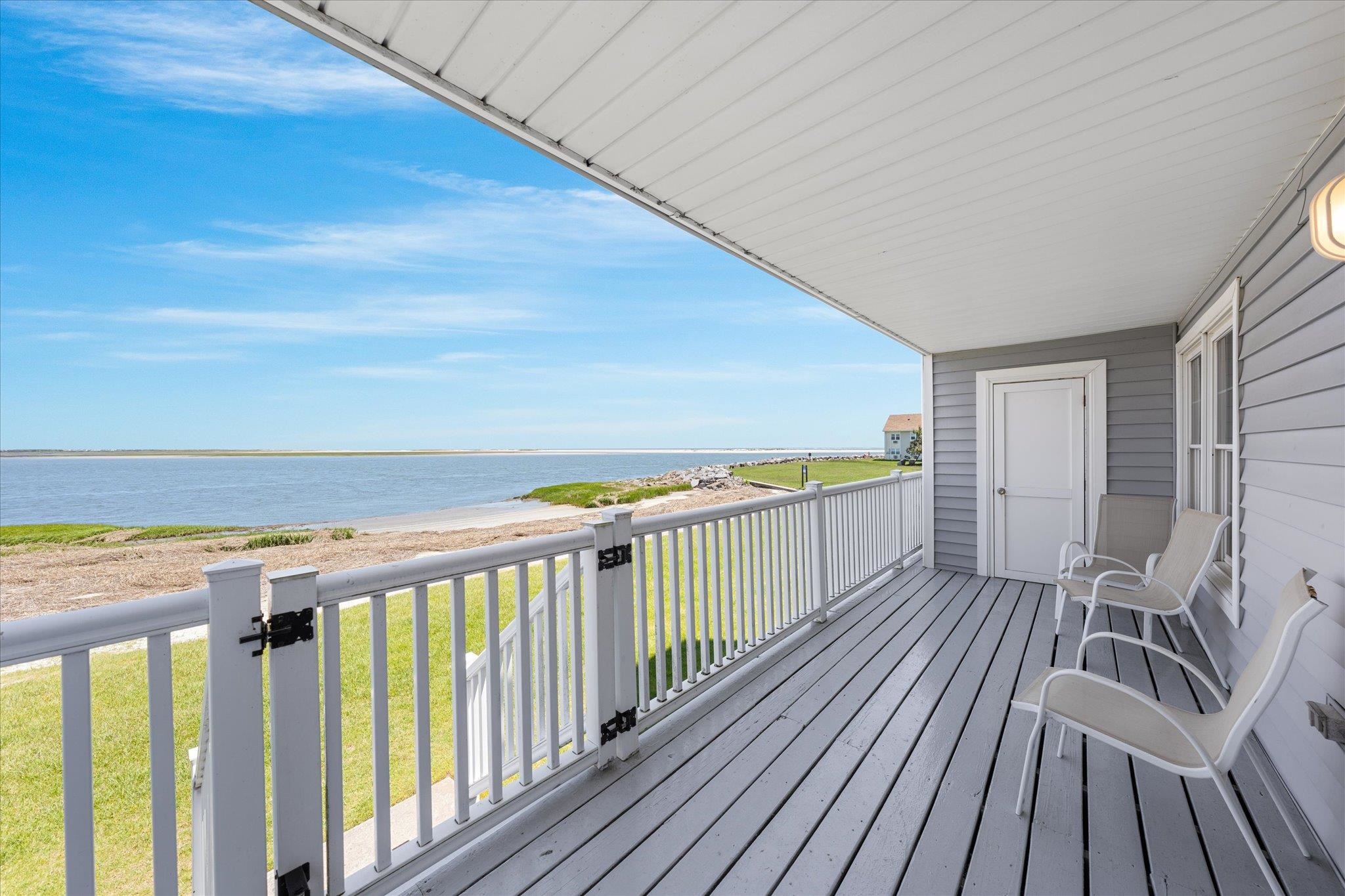 400 E Marina Court Unit: 105B