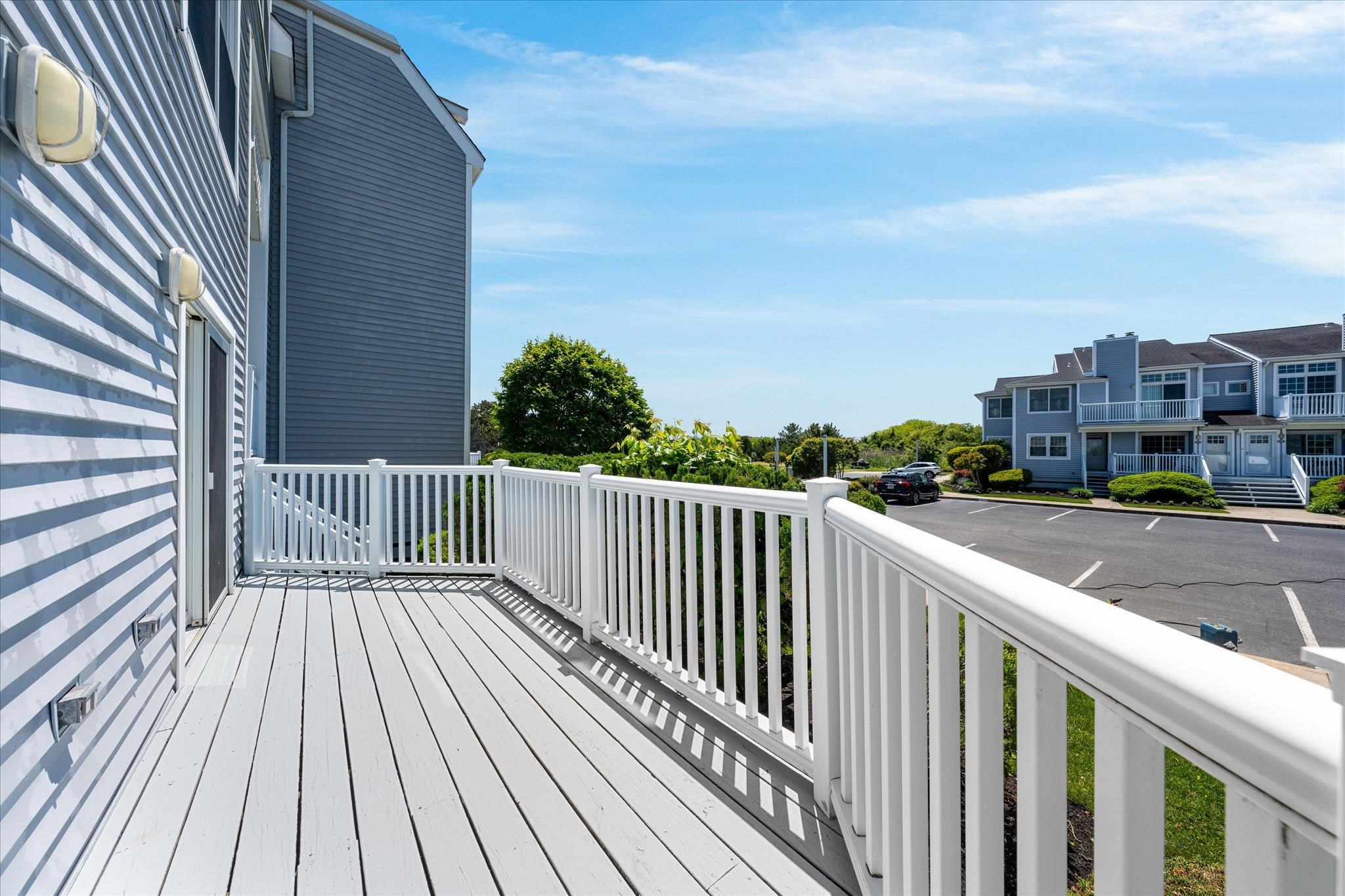 400 E Marina Court Unit: 105B