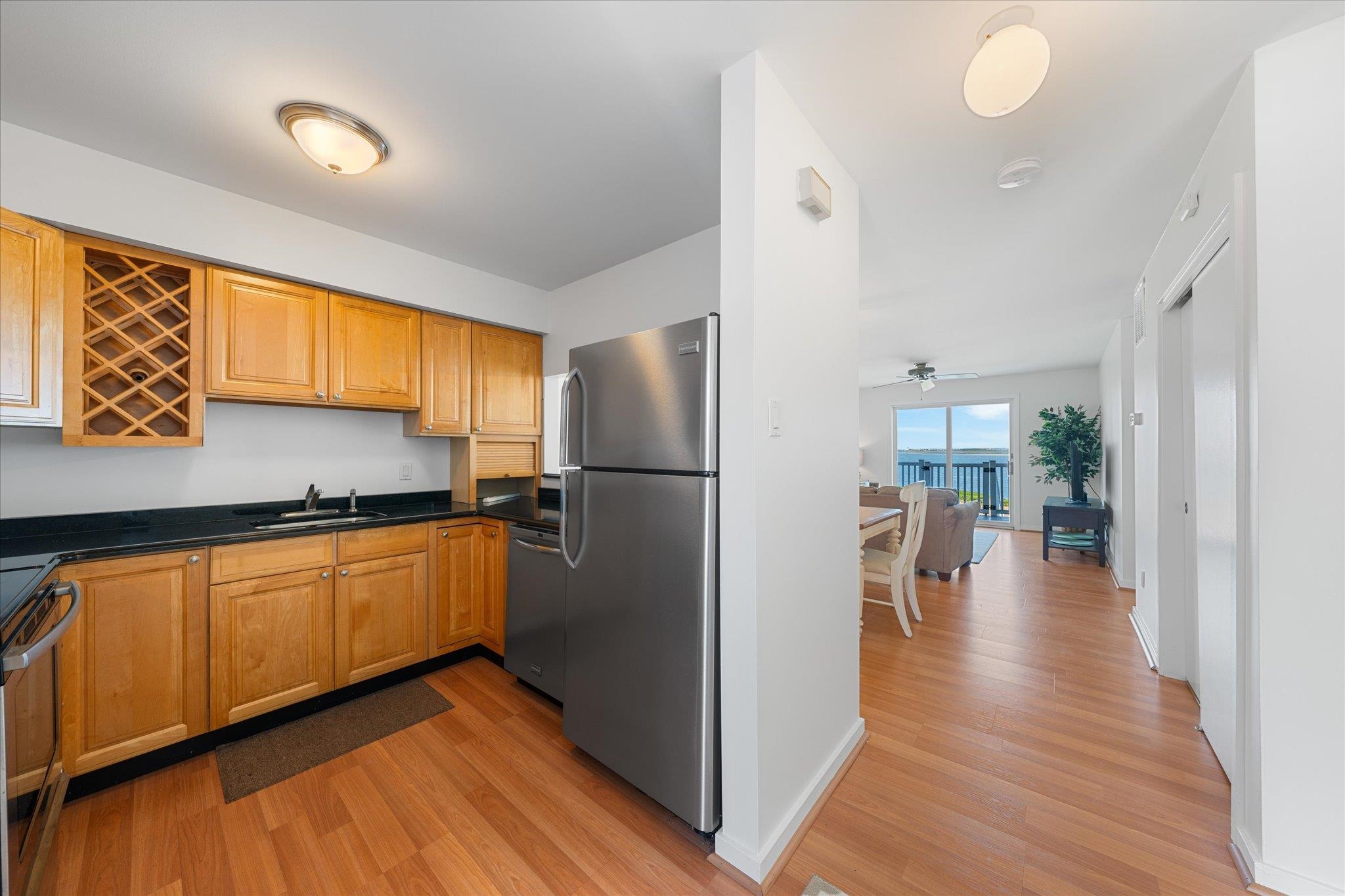 400 E Marina Court Unit: 105B