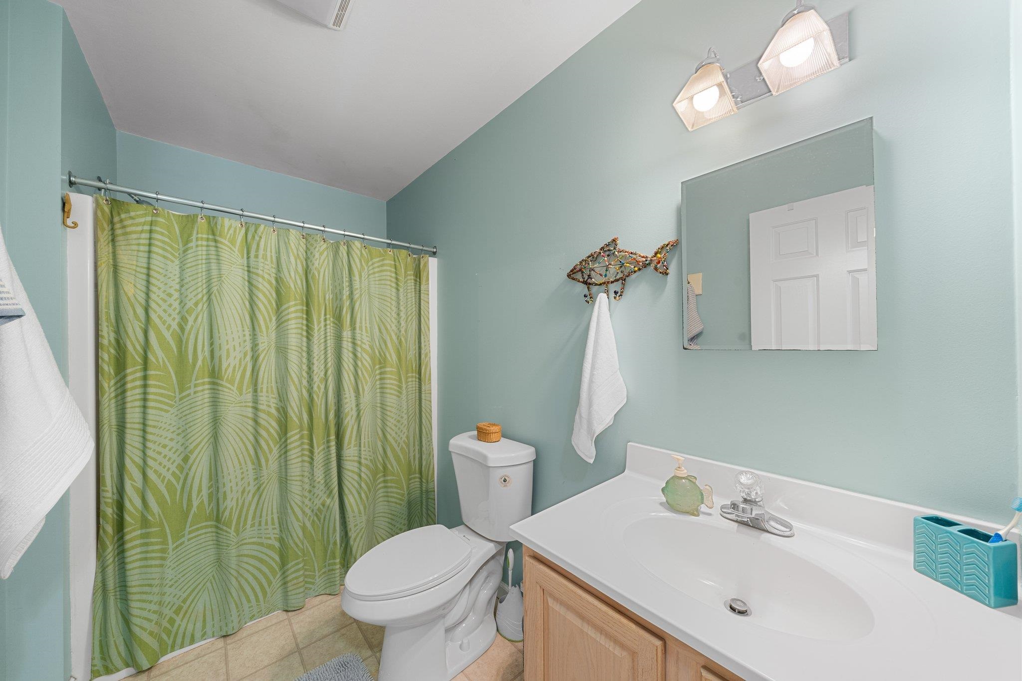 28 W Woodland Avenue