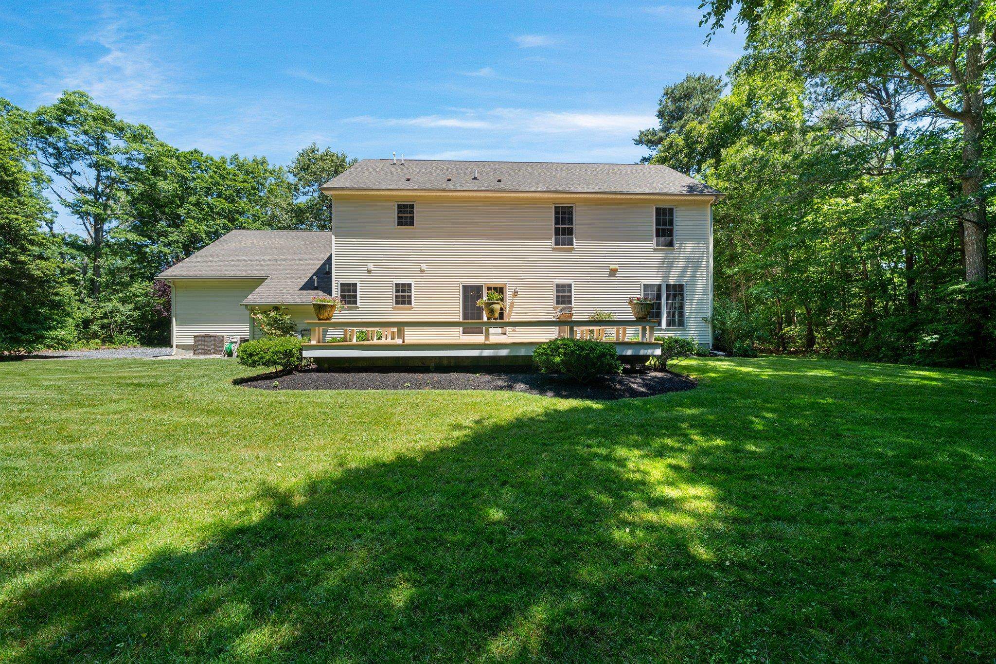 28 W Woodland Avenue