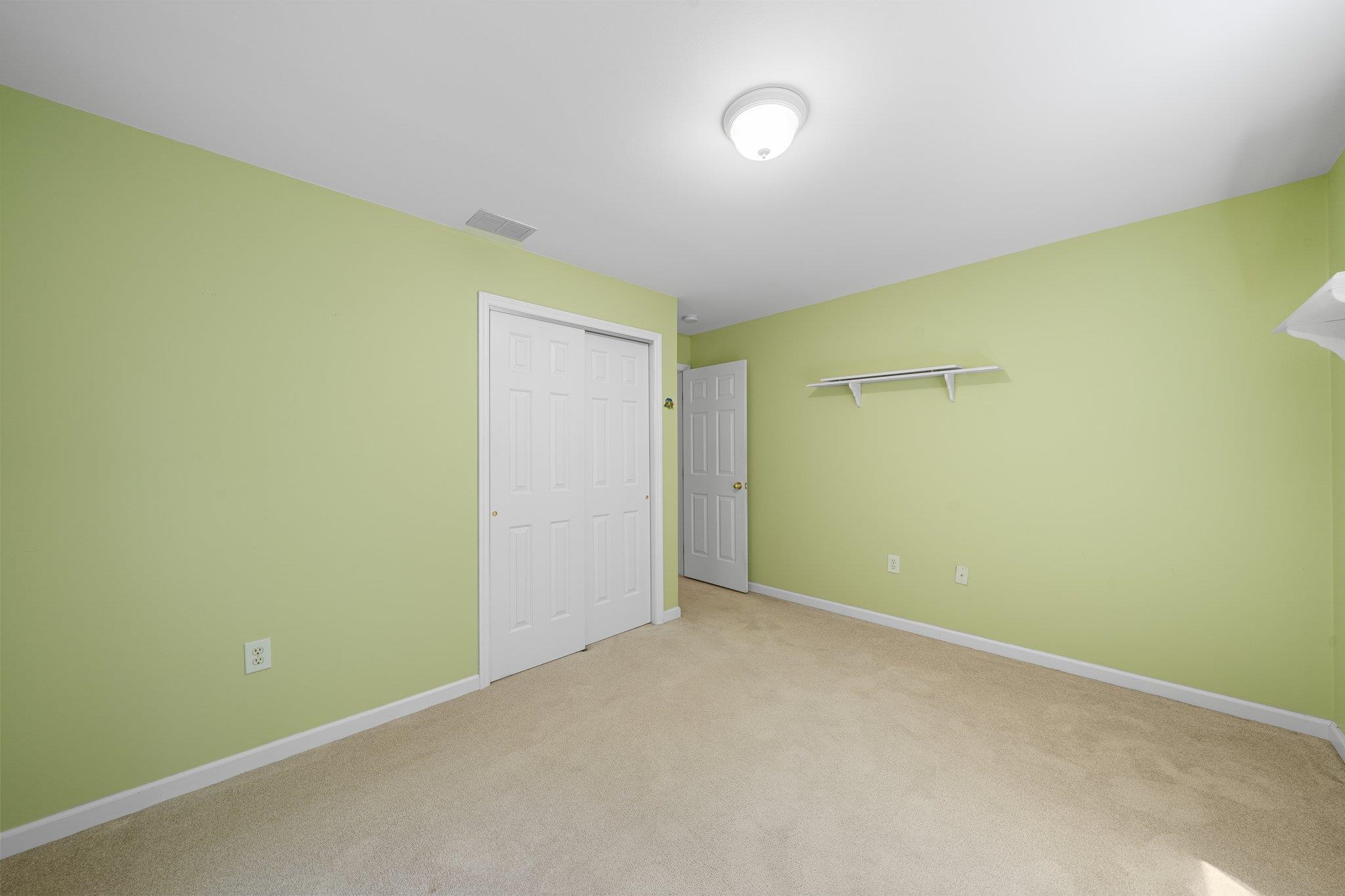 28 W Woodland Avenue