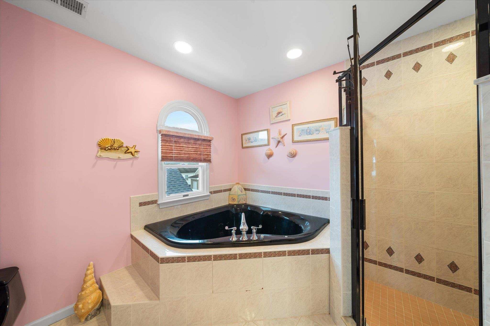 116 W Charleston Avenue