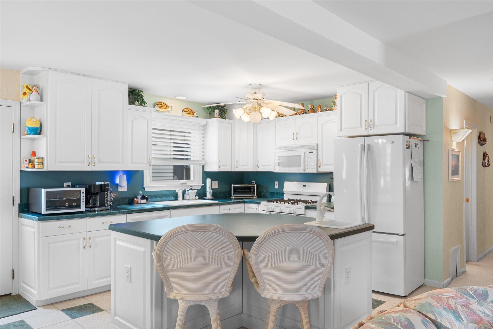 116 W Charleston Avenue