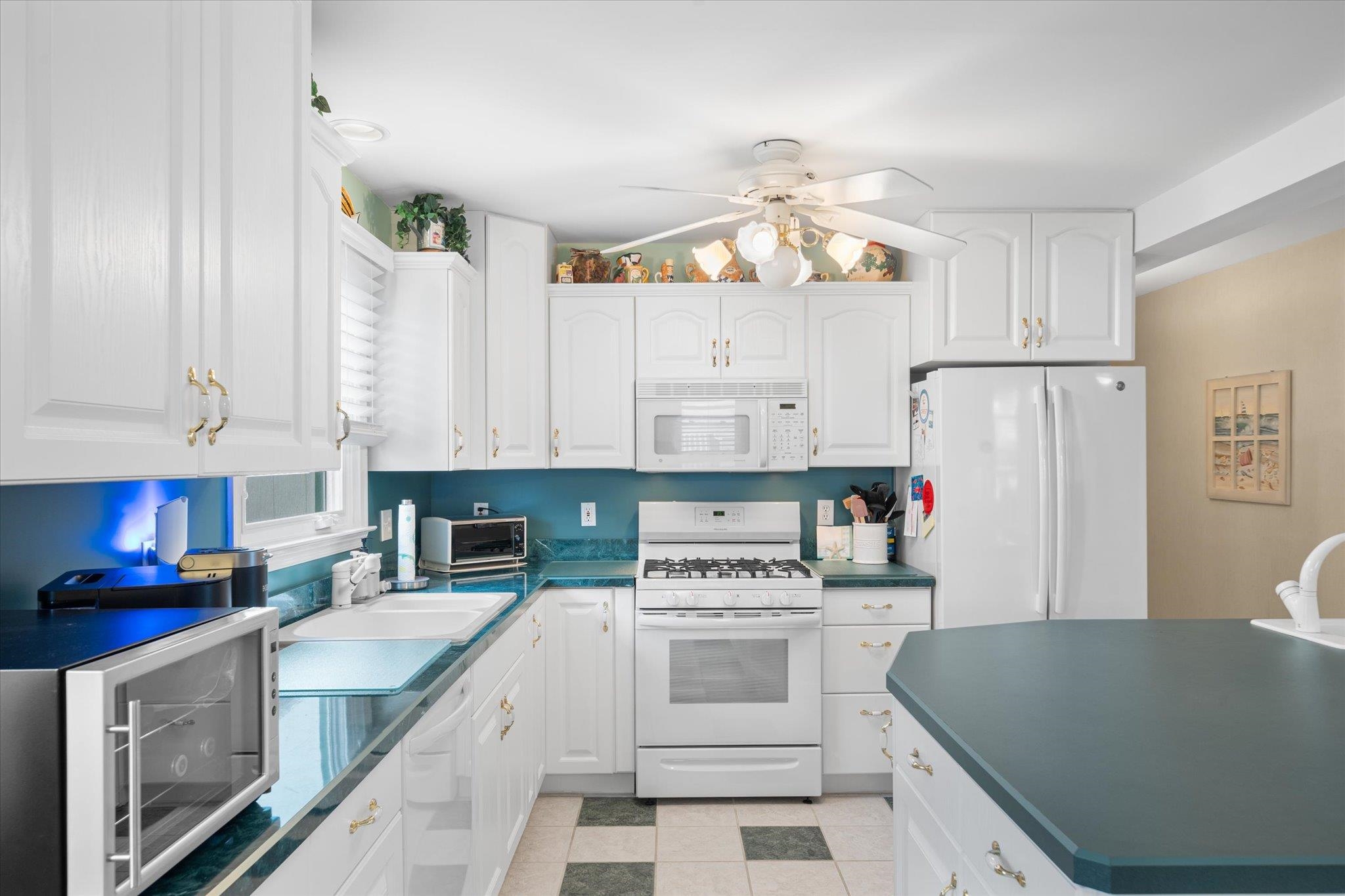 116 W Charleston Avenue
