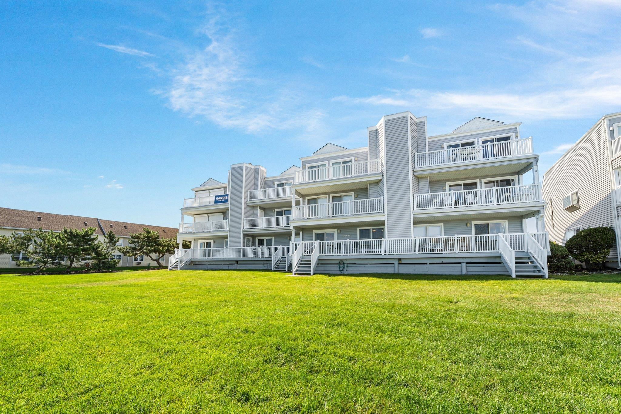 400 E Marina Court Unit: 110C