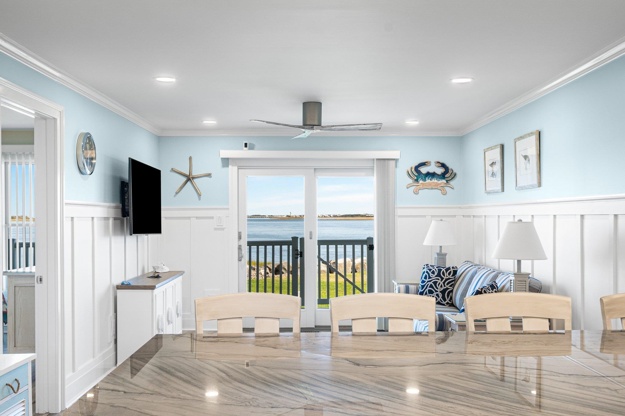 400 E Marina Court Unit: 110C