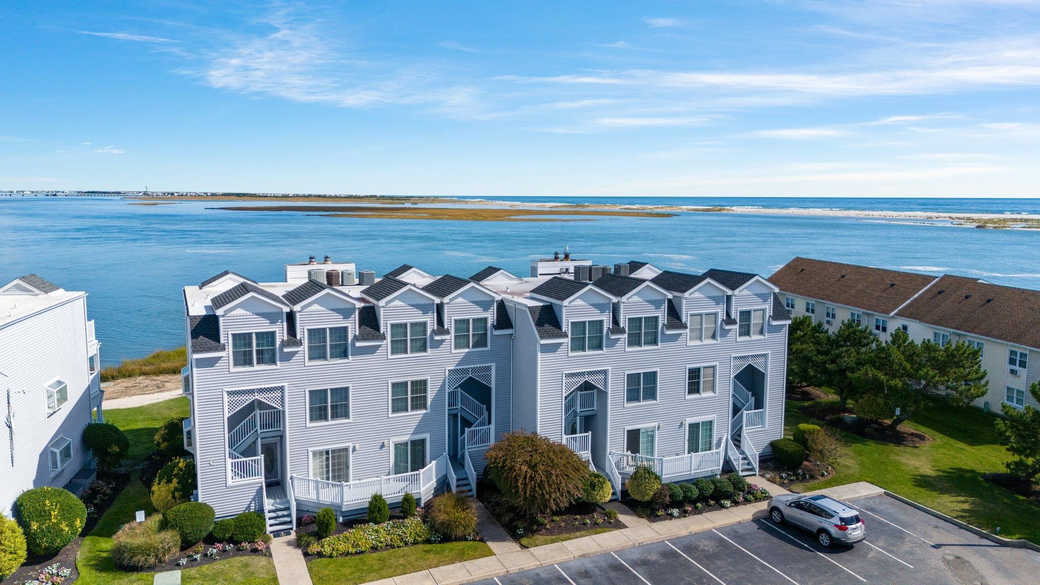 400 E Marina Court Unit: 110C