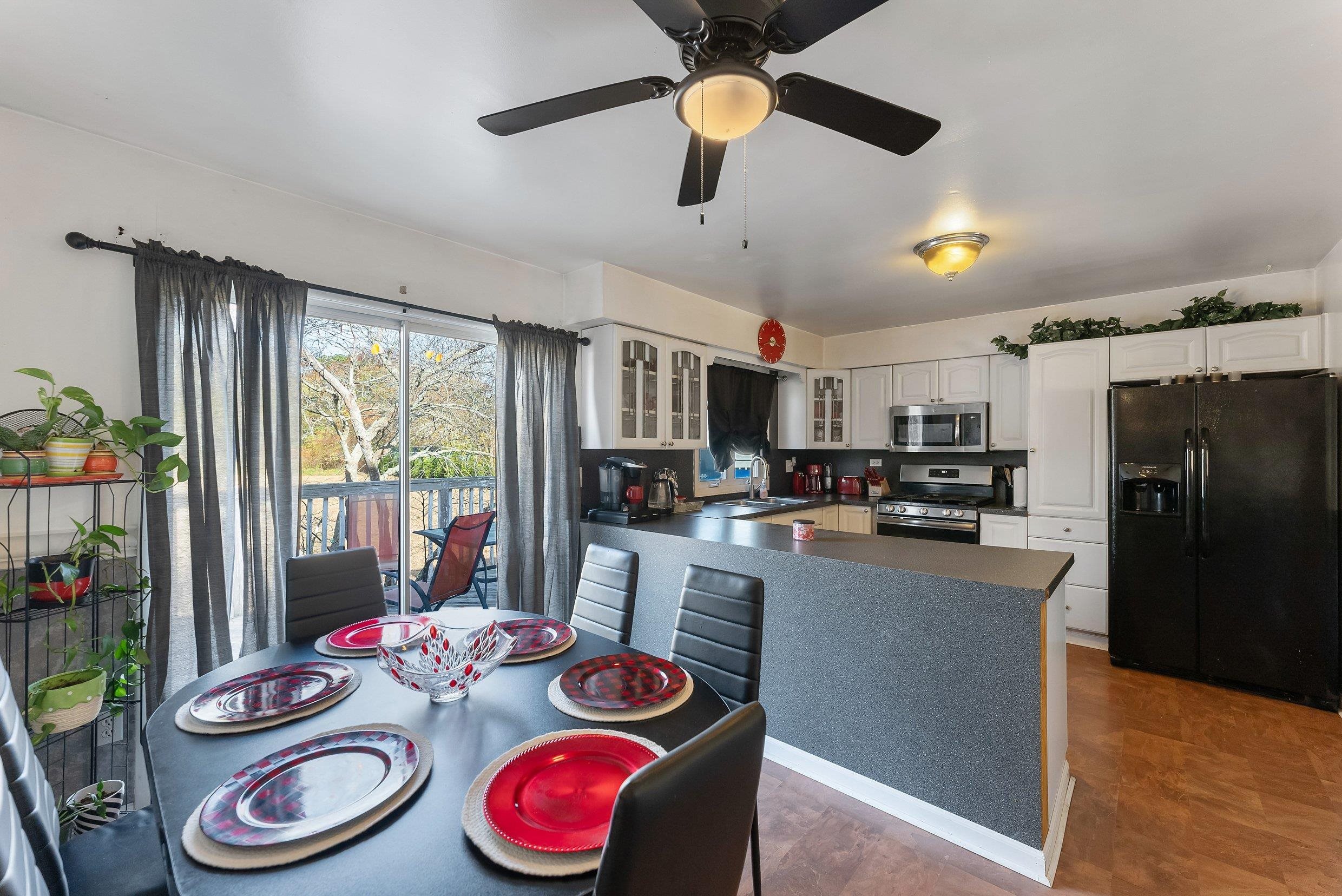 7 Meadow Creek Drive