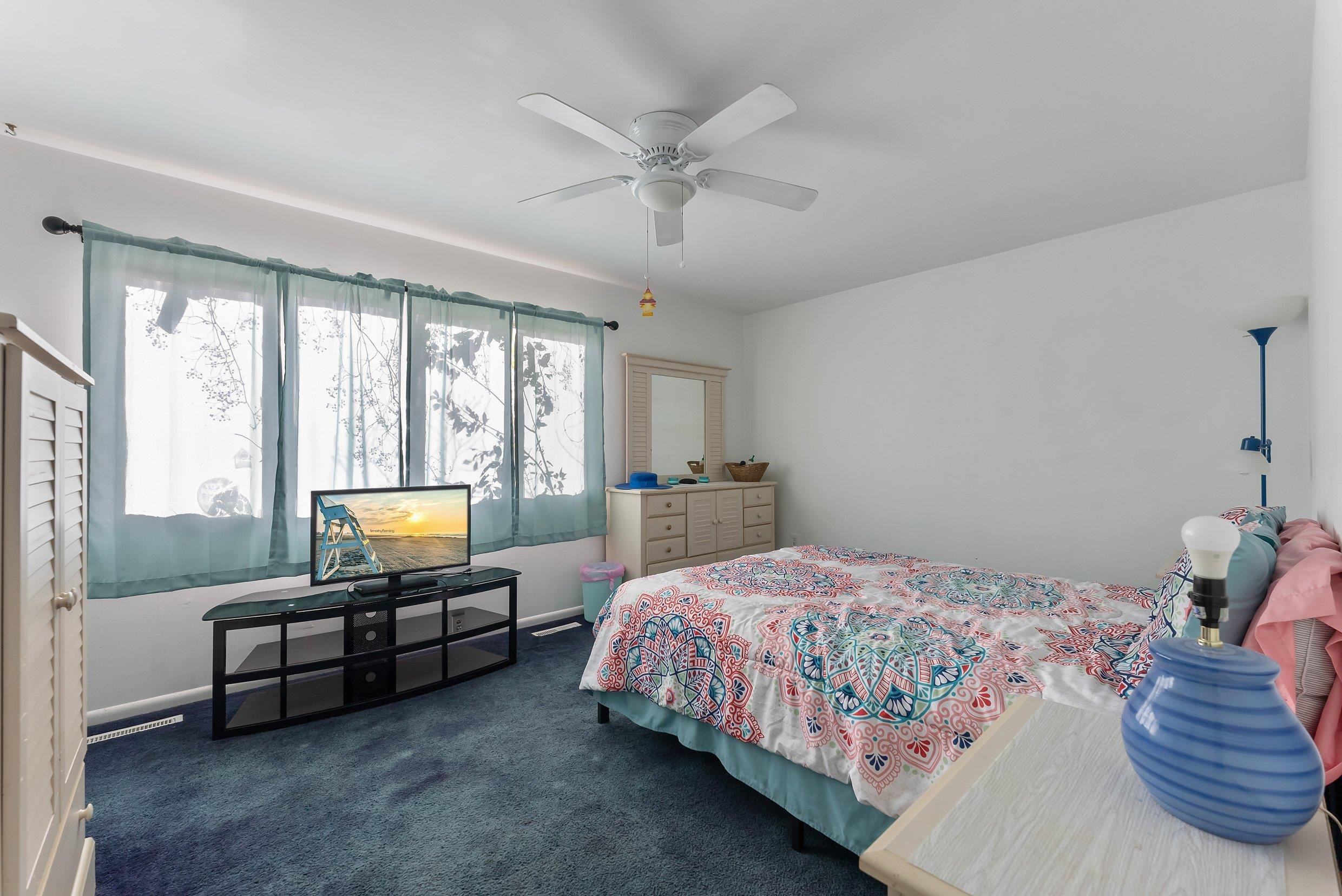 7 Meadow Creek Drive