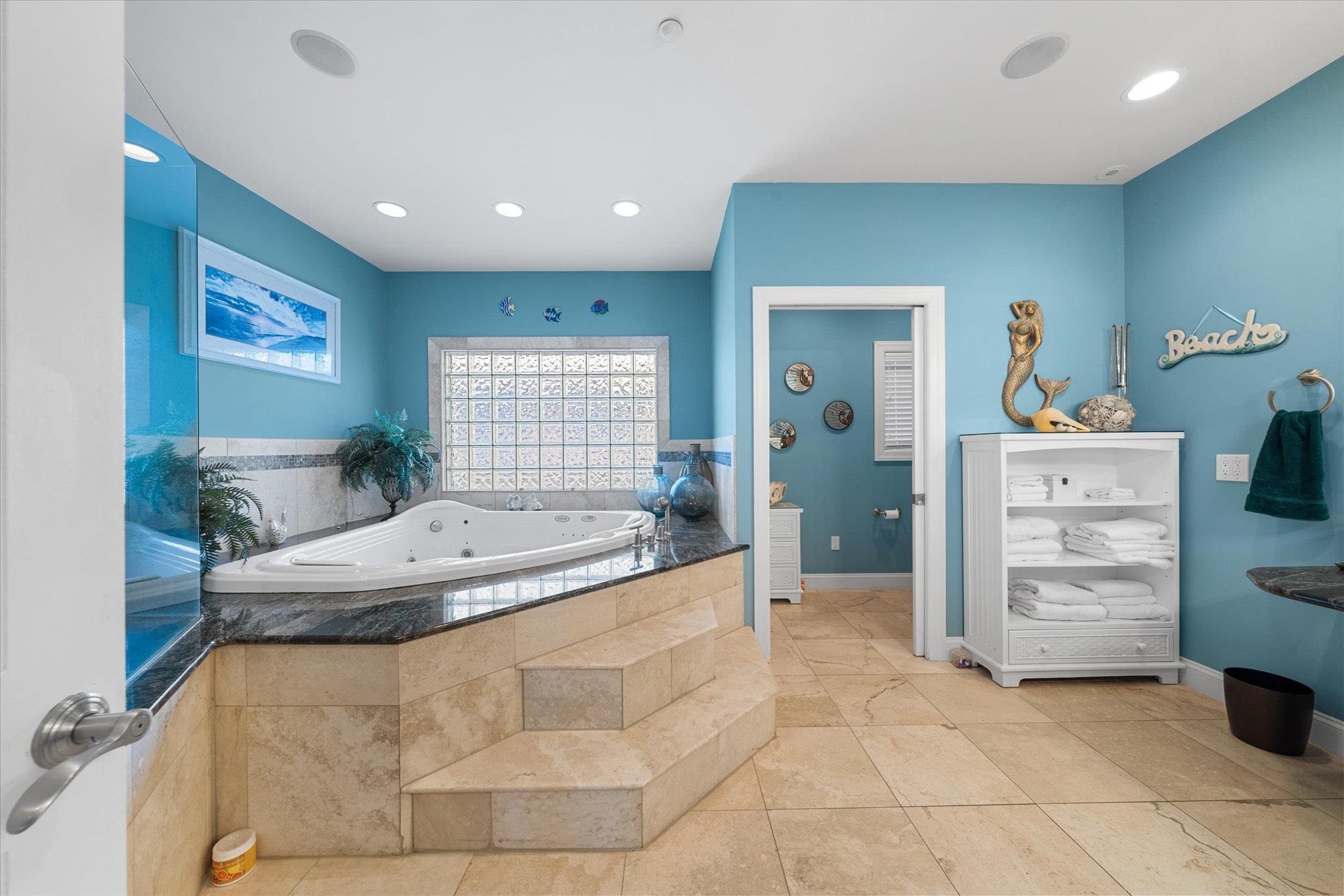 420 E Lavender Road Unit: 420