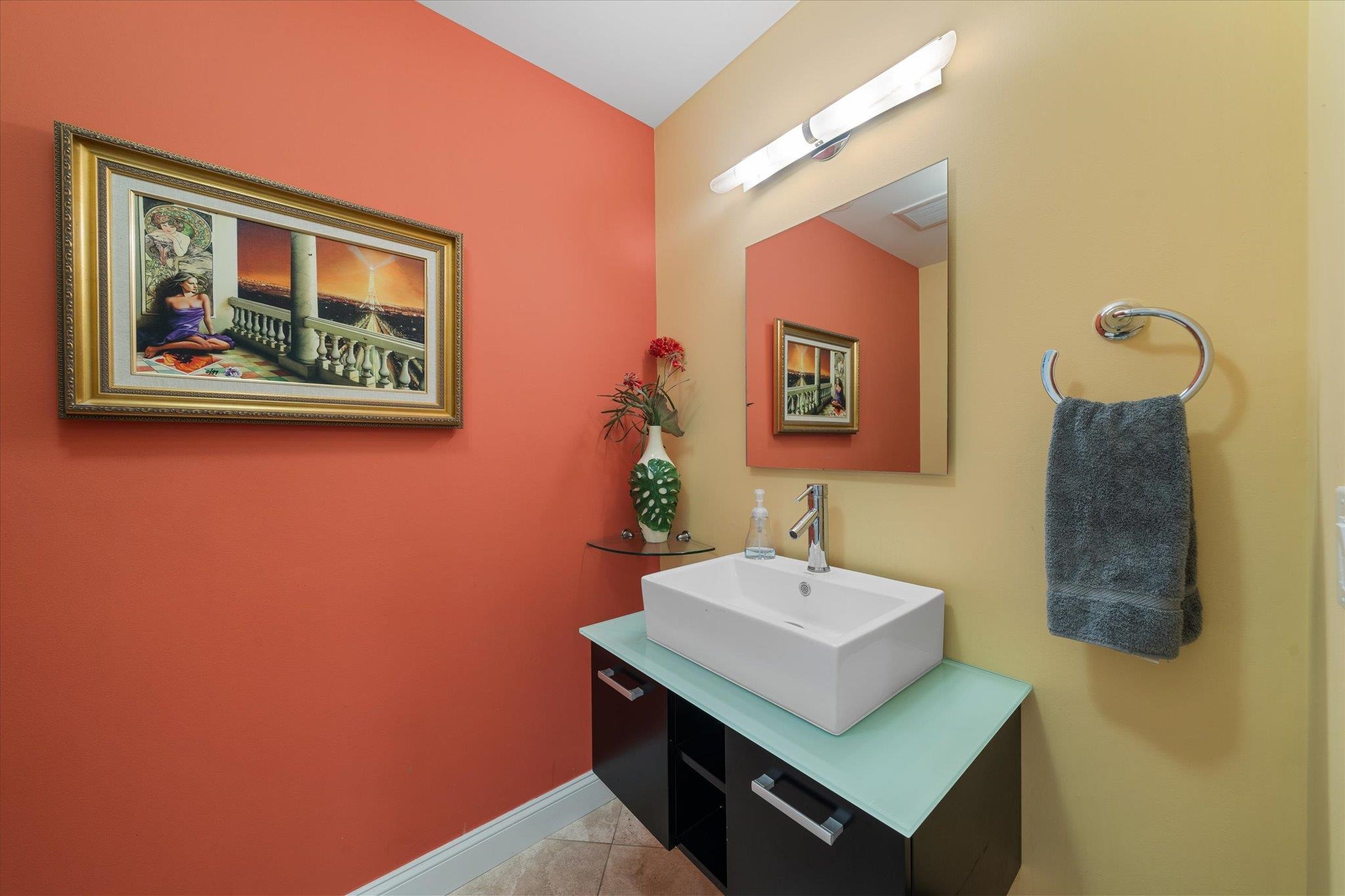 420 E Lavender Road Unit: 420