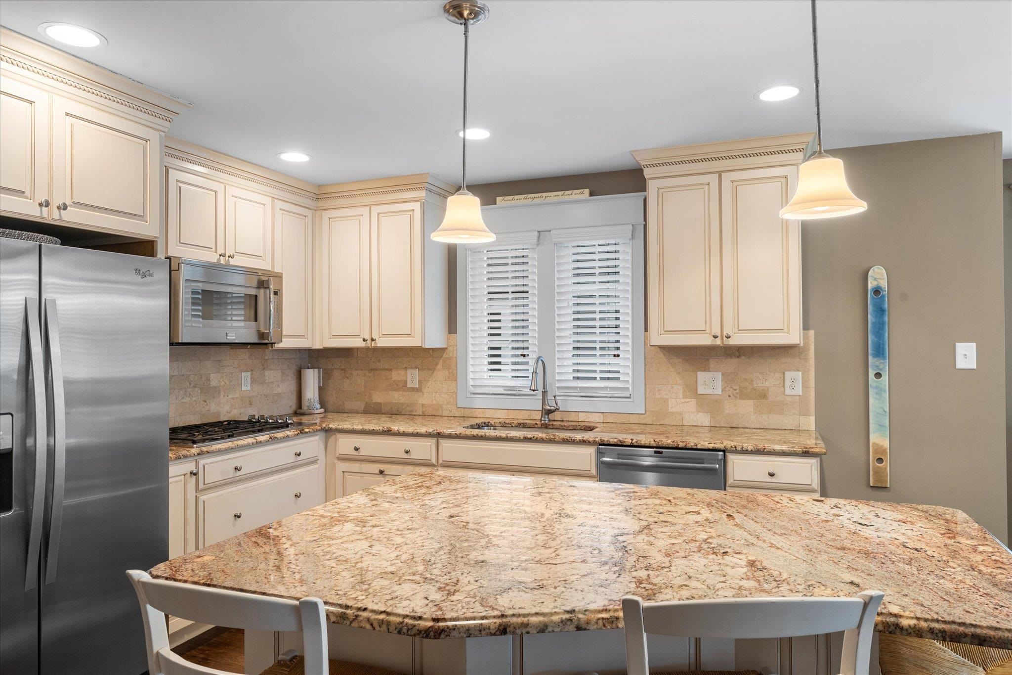 223 24th Street Unit: 223