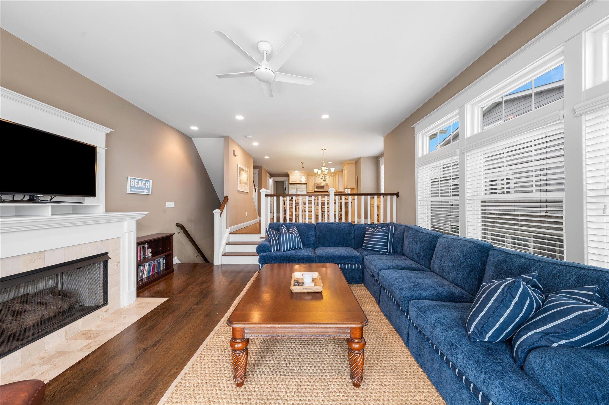 223 24th Street Unit: 223