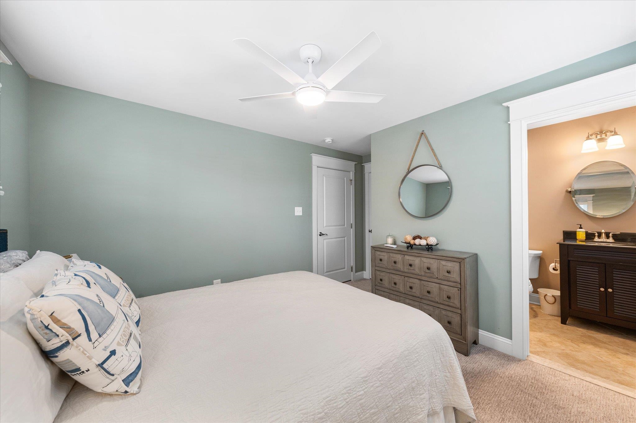 223 24th Street Unit: 223
