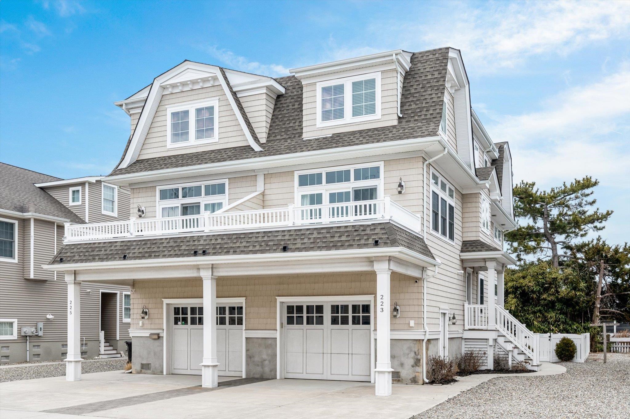 223 24th Street Unit: 223