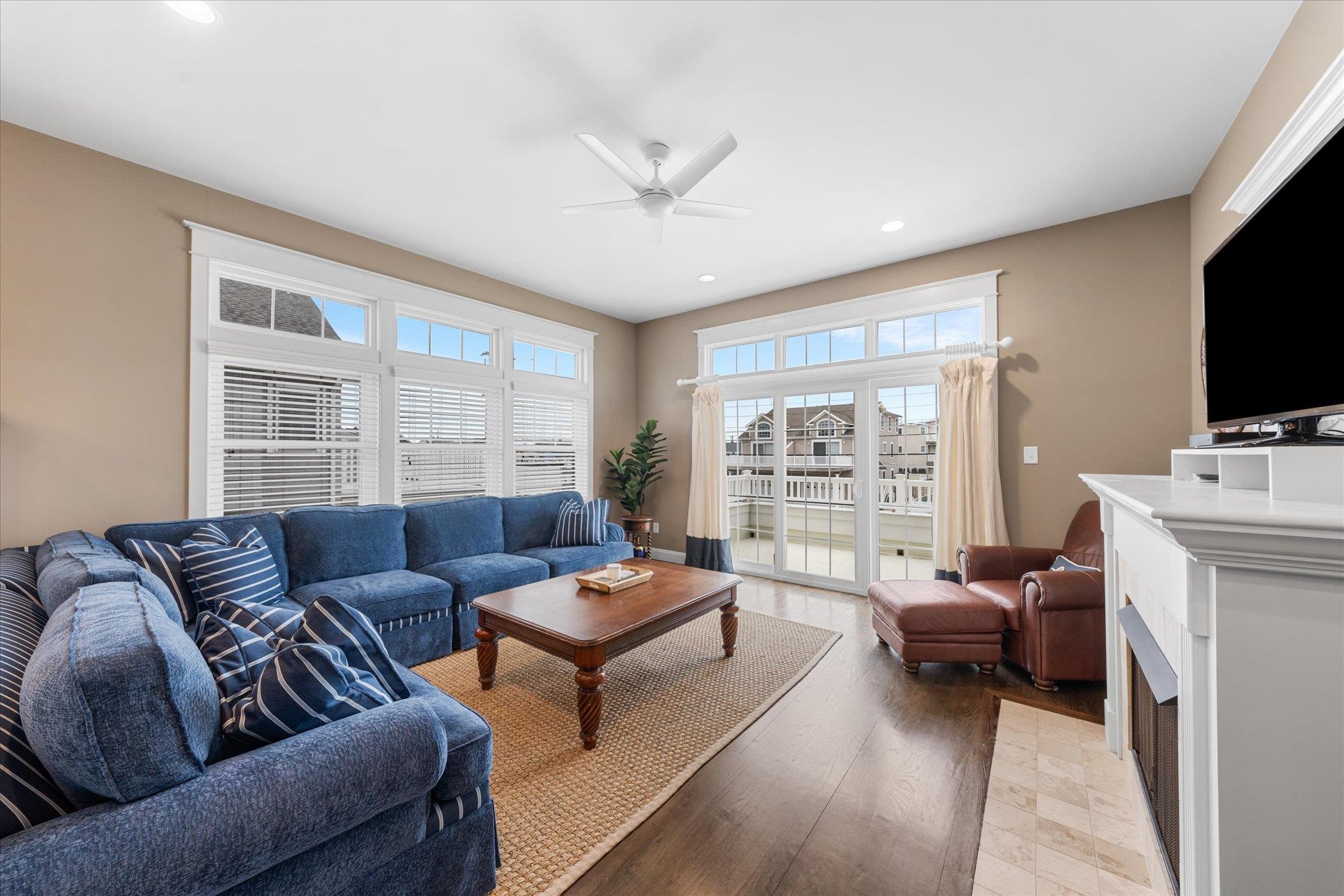 223 24th Street Unit: 223
