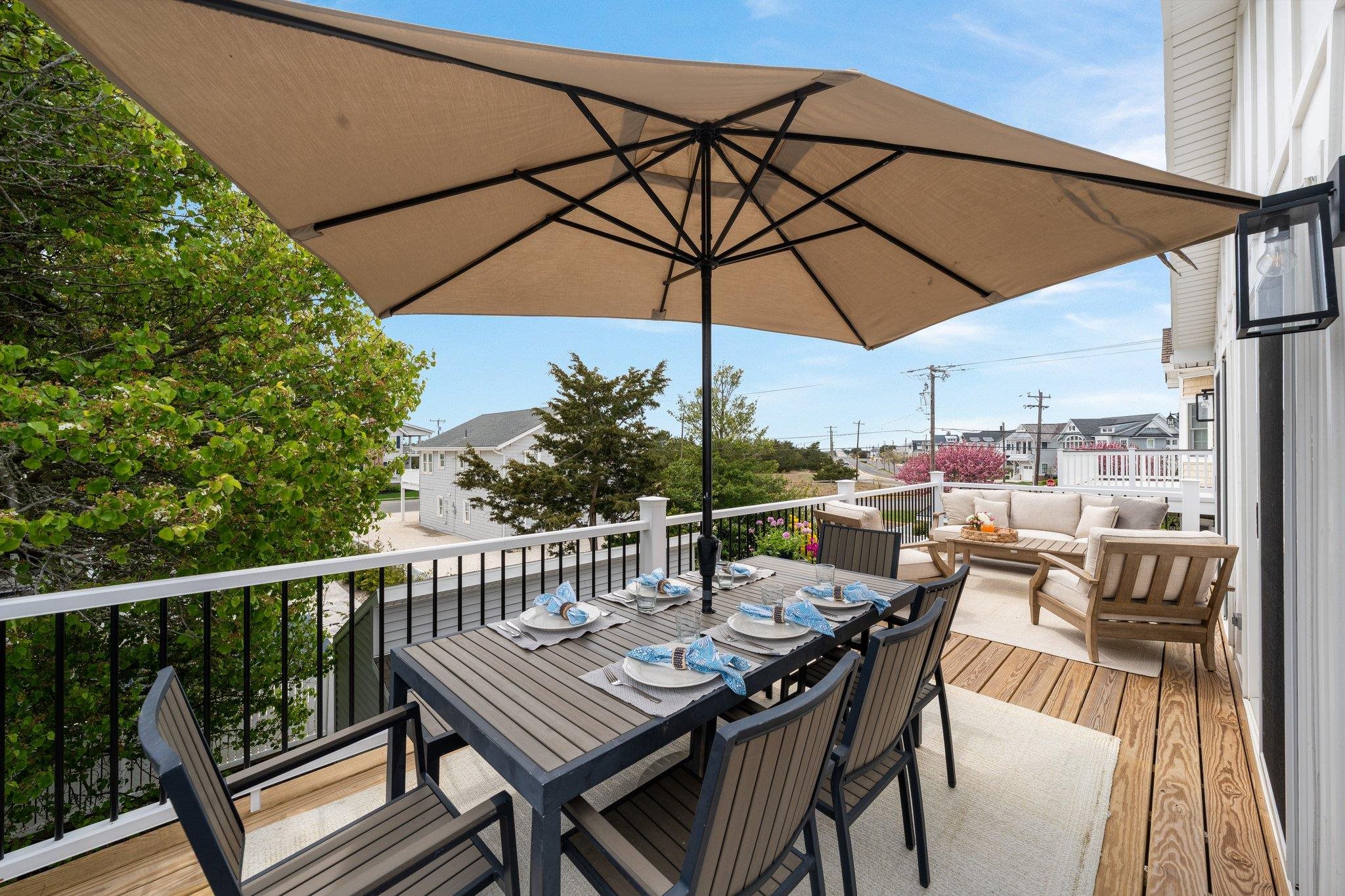 255 117th Street Unit: 2