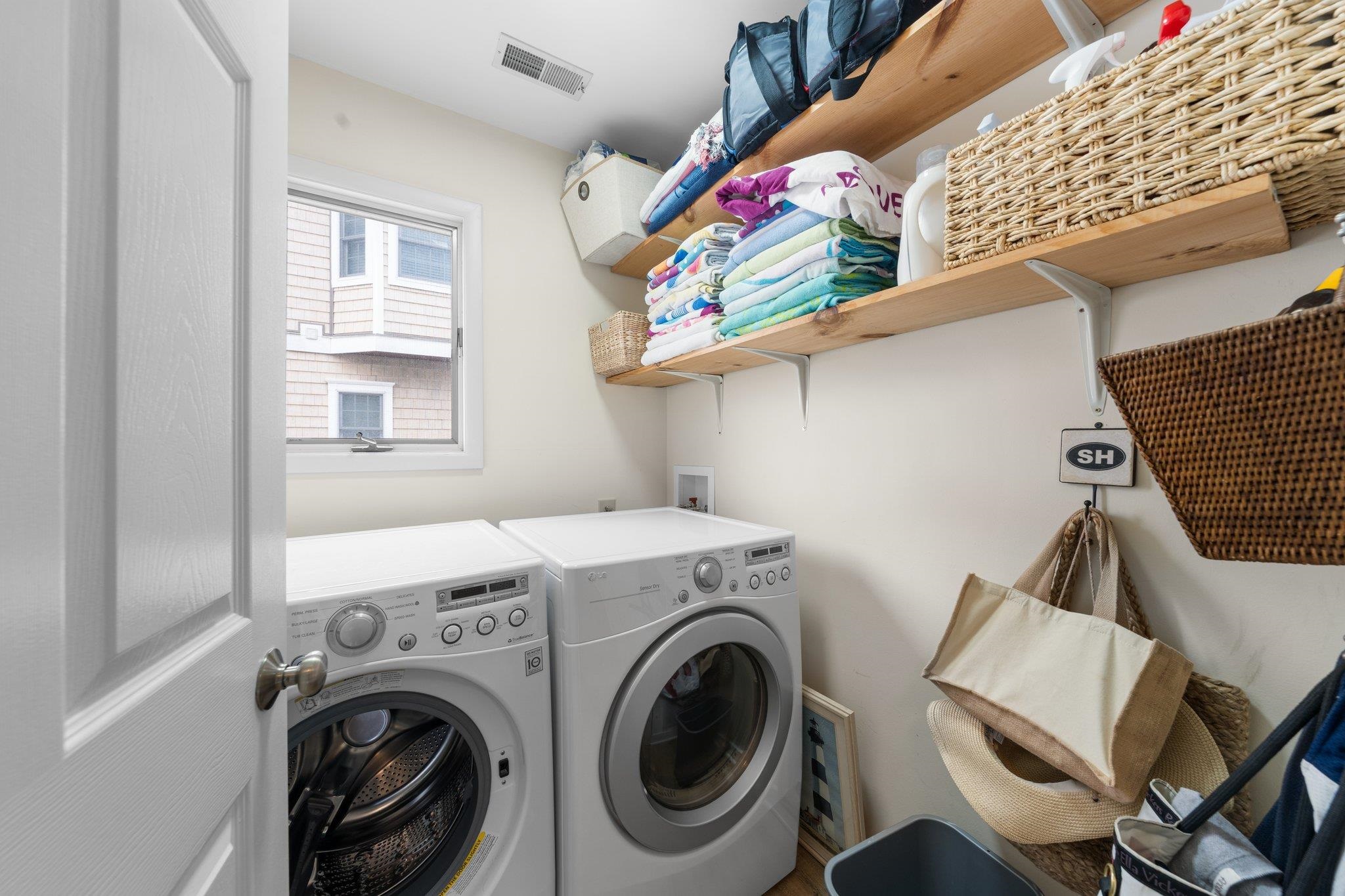 255 117th Street Unit: 2