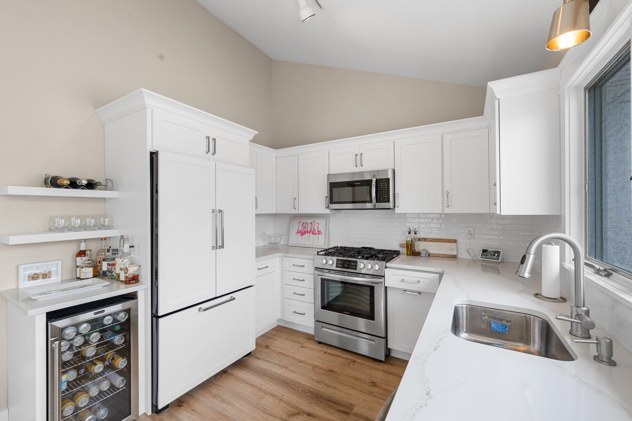 255 117th Street Unit: 2