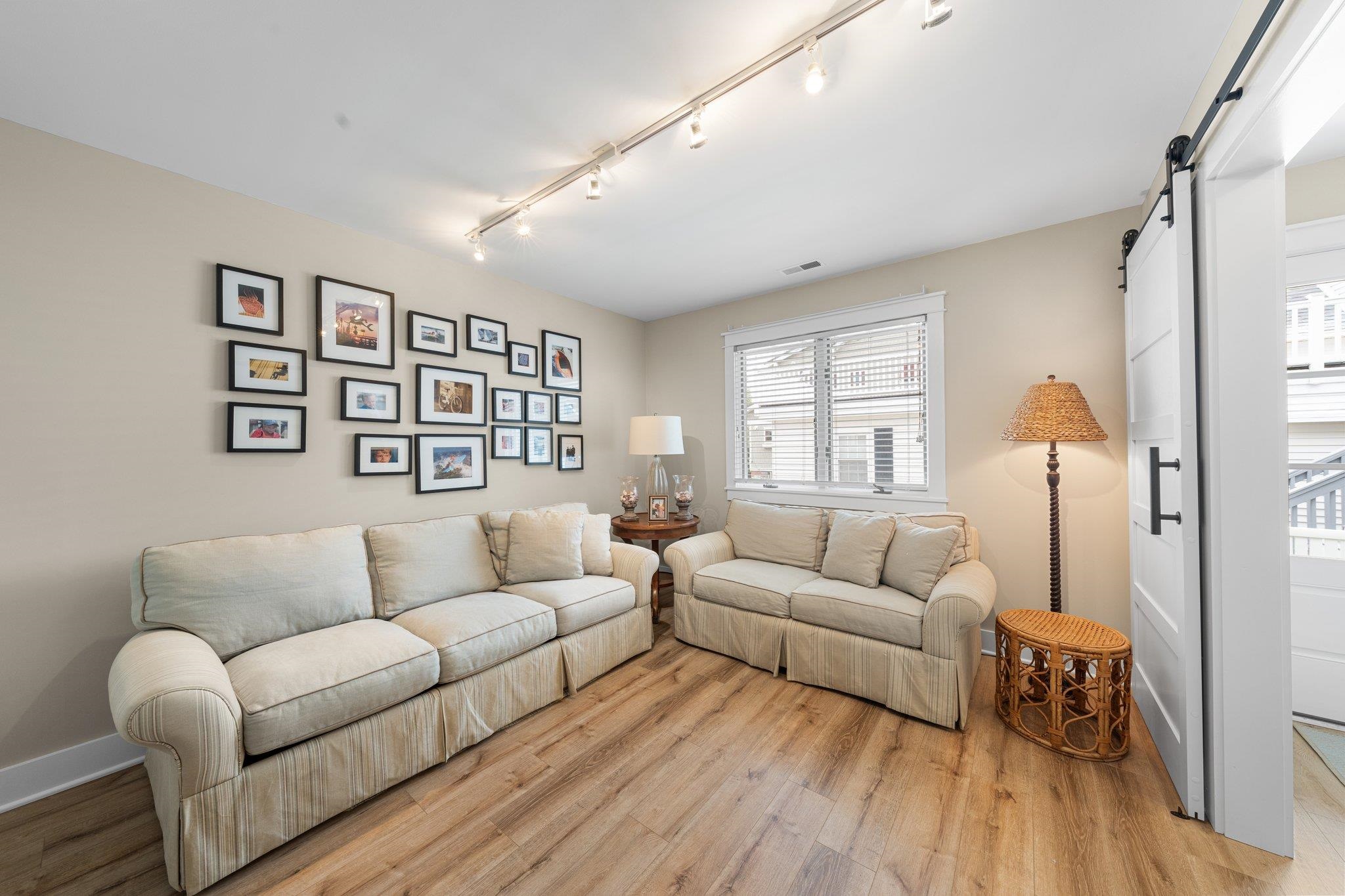 255 117th Street Unit: 2