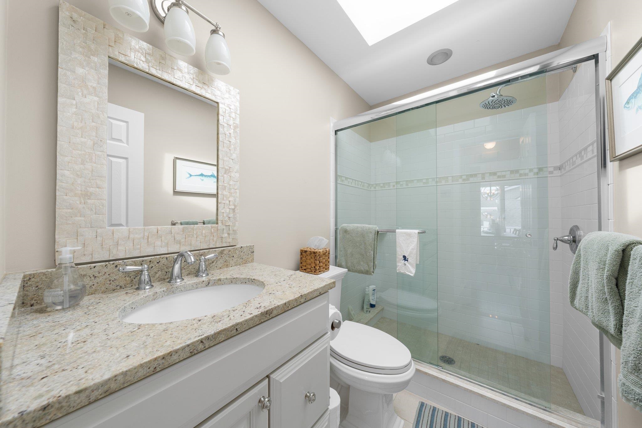 255 117th Street Unit: 2