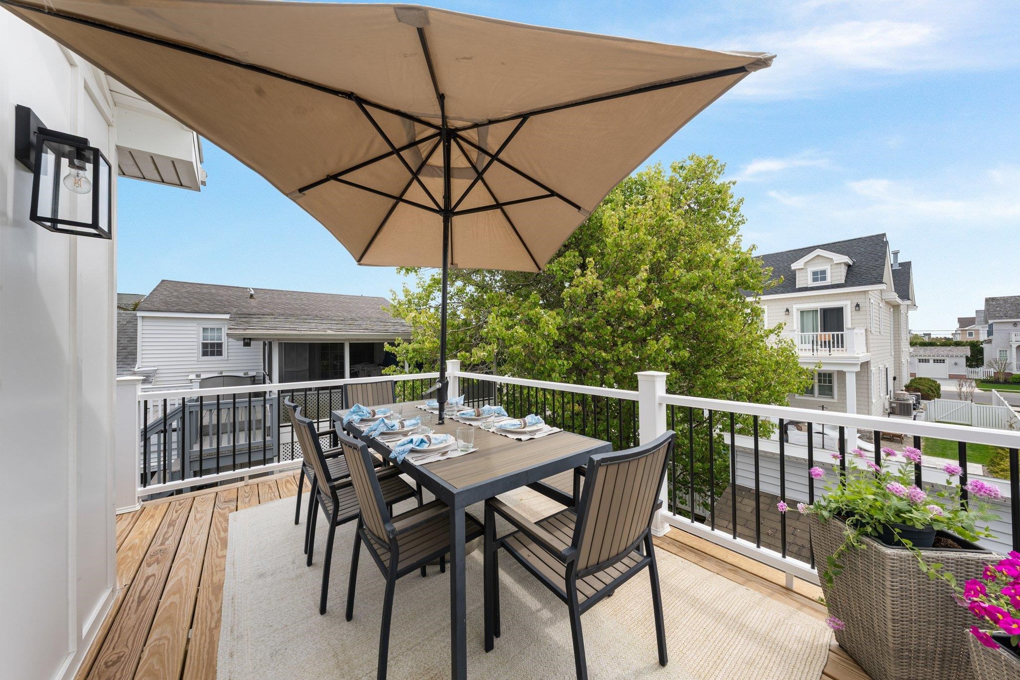 255 117th Street Unit: 2
