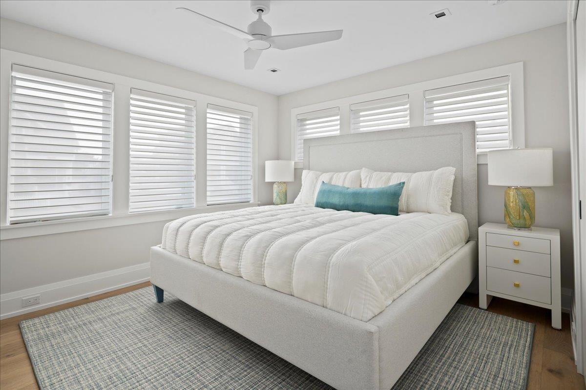 83 E 25th Street