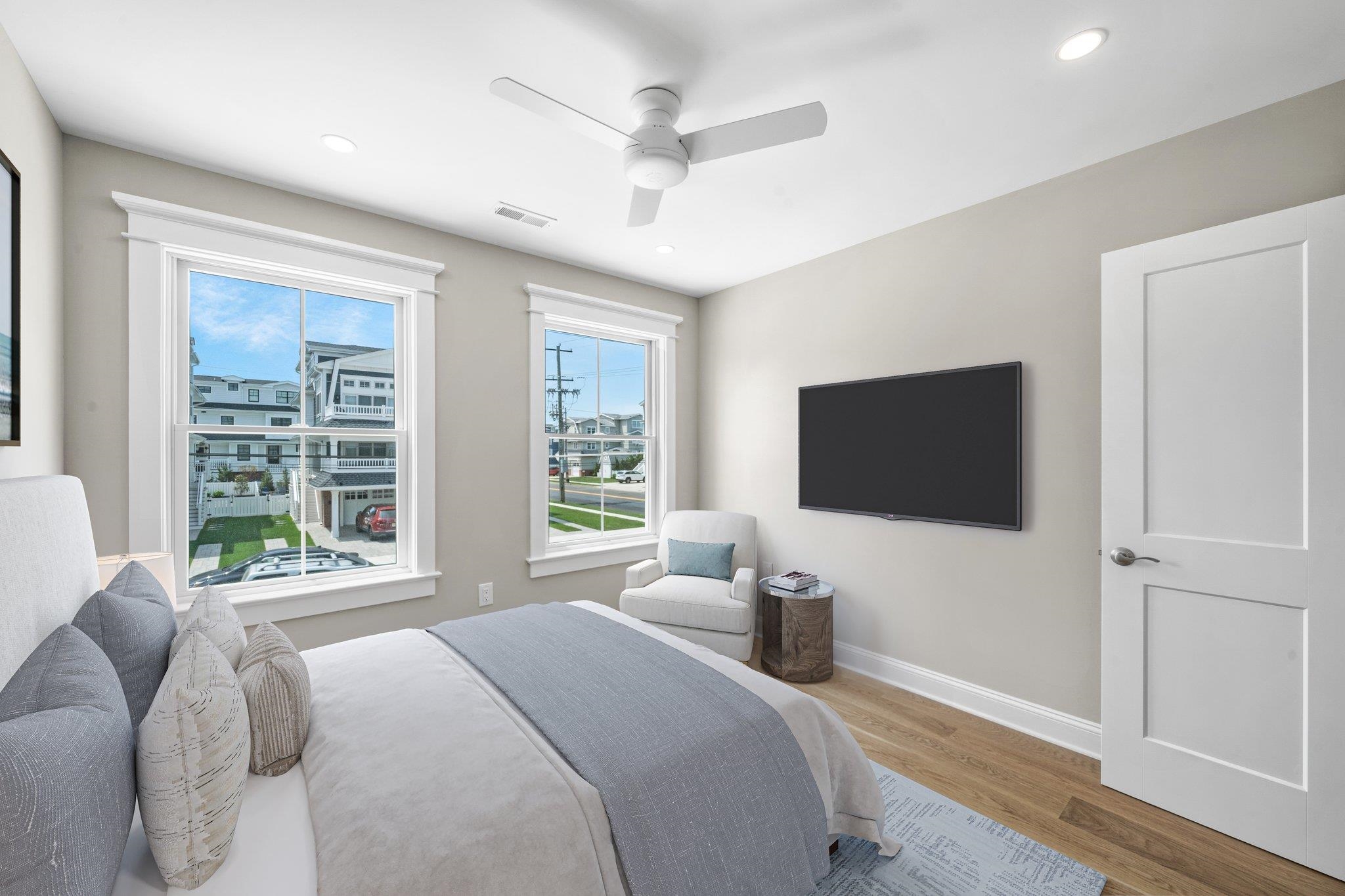 293 24th Street Unit: 293