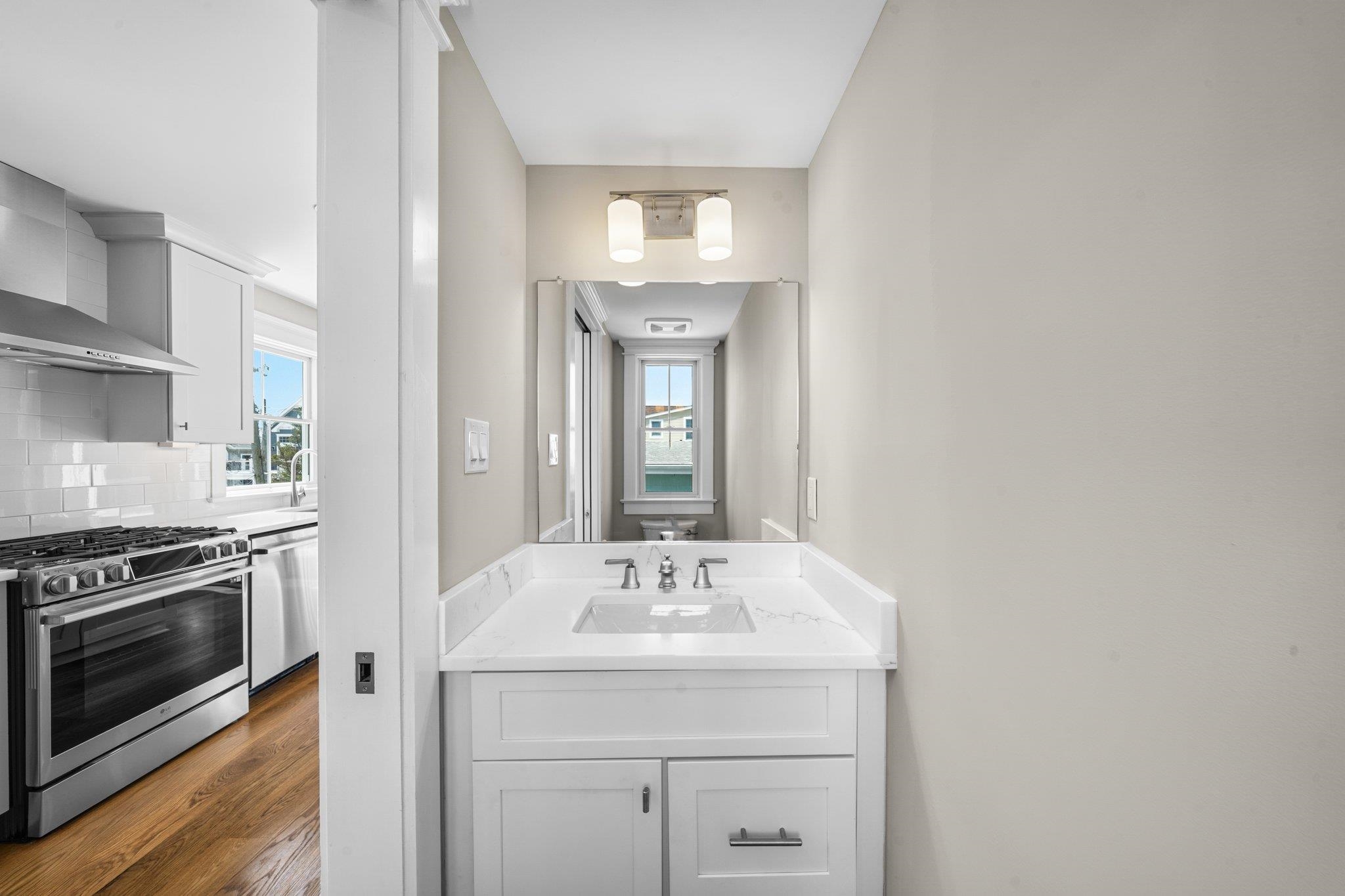 293 24th Street Unit: 293