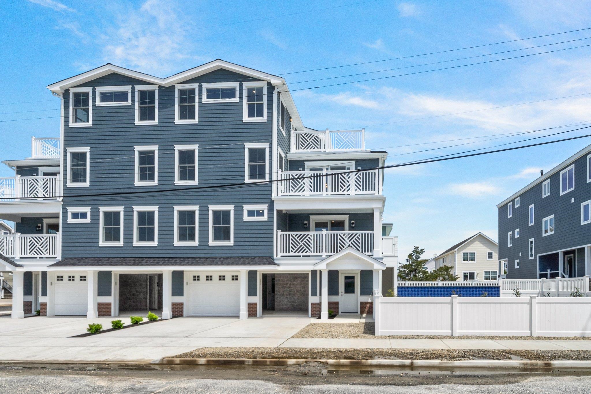 293 24th Street Unit: 293