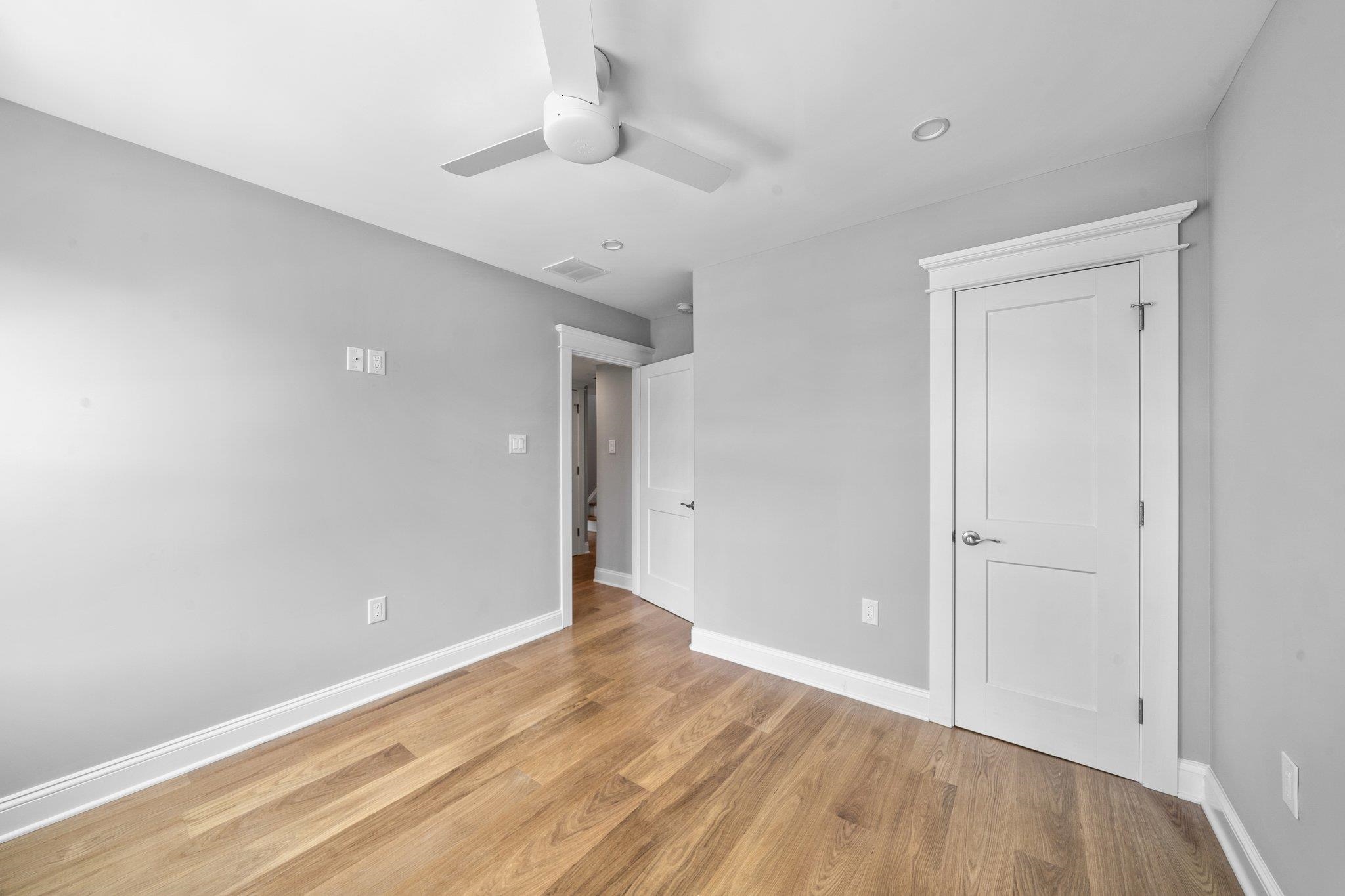 297 24th Street Unit: 297