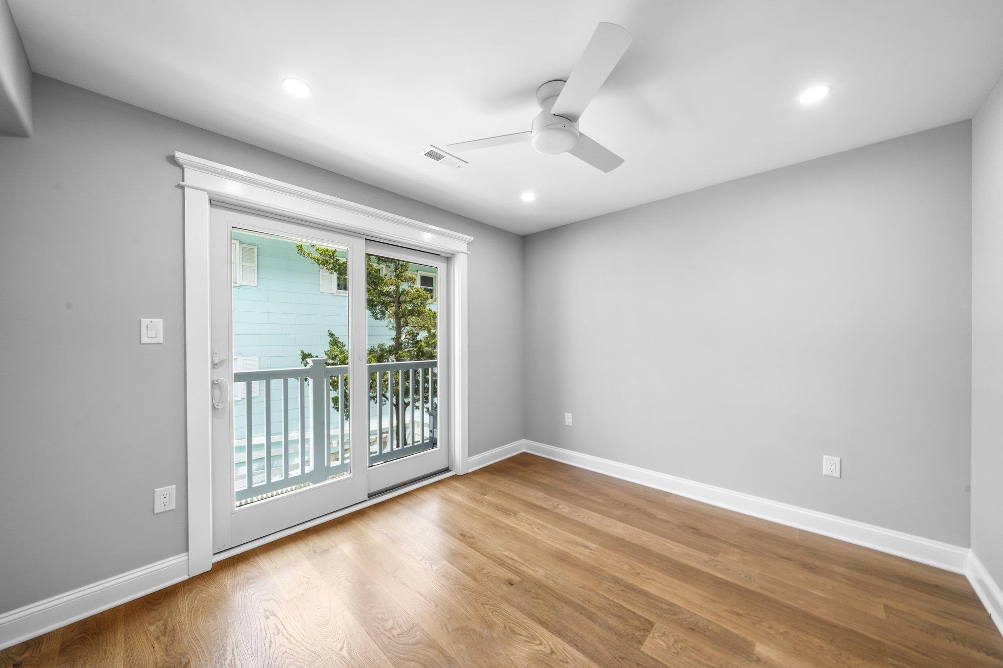 297 24th Street Unit: 297