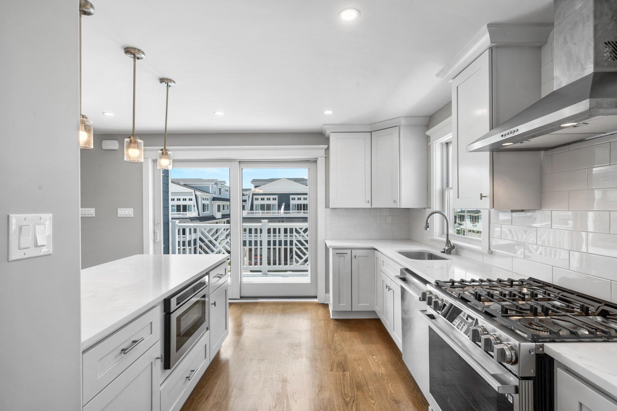 297 24th Street Unit: 297