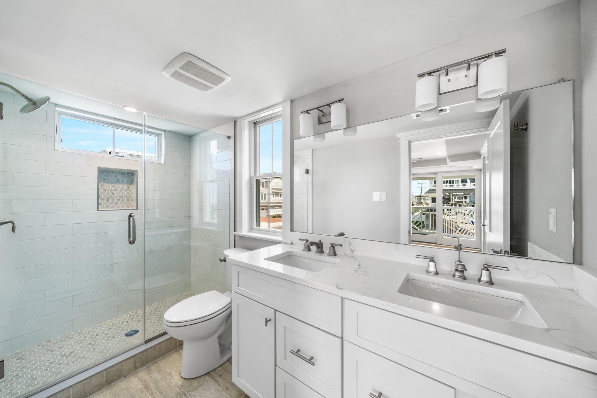 297 24th Street Unit: 297