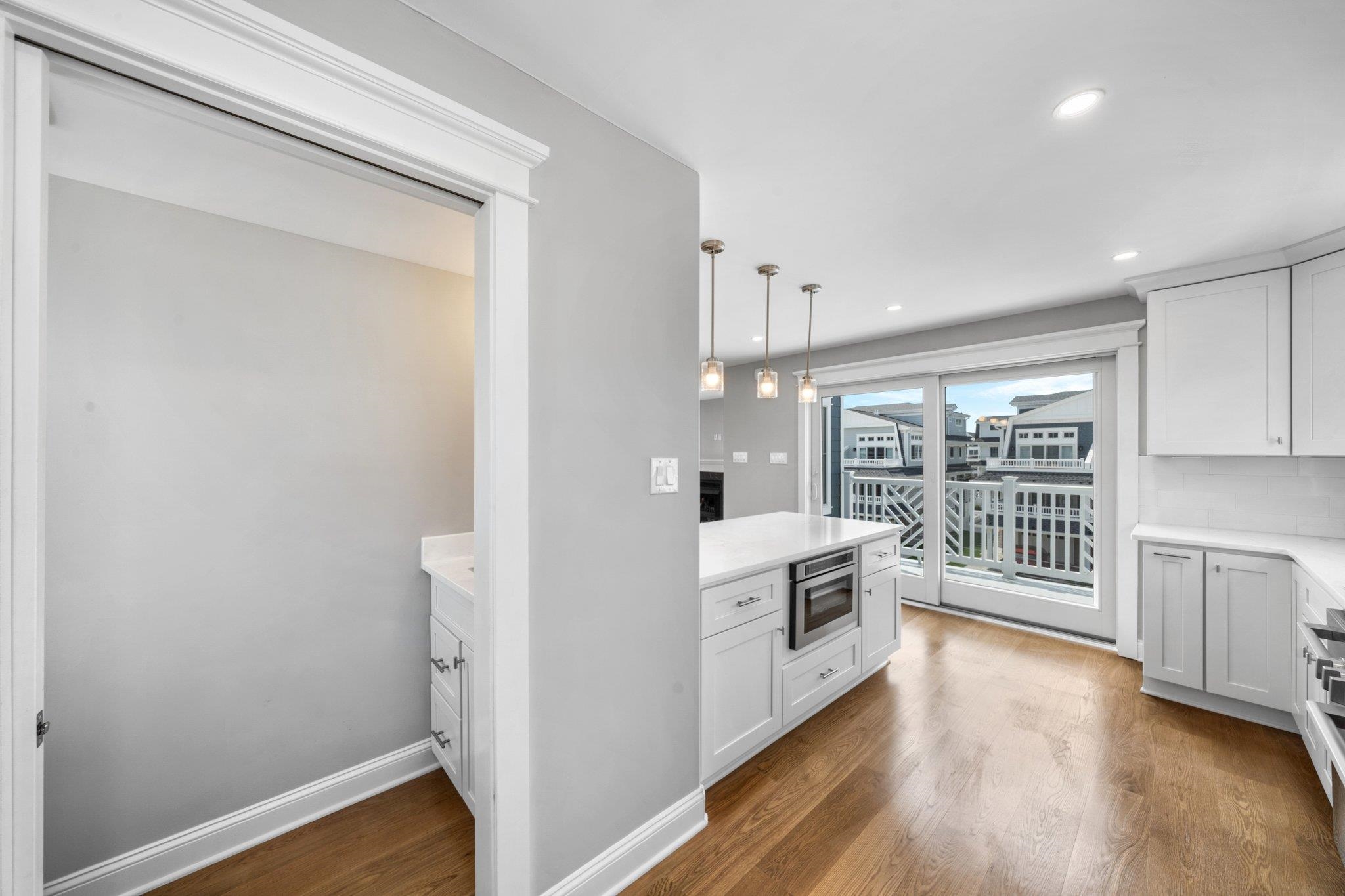 297 24th Street Unit: 297