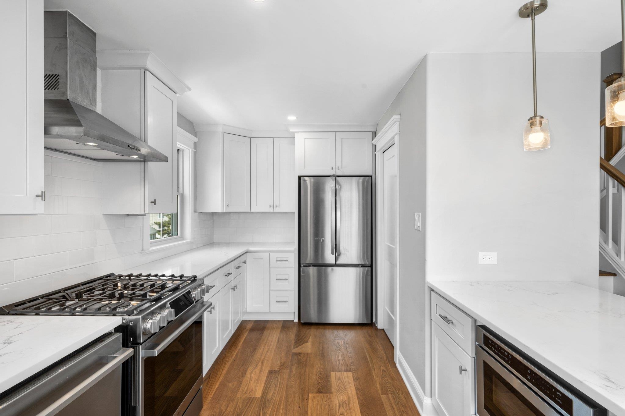 297 24th Street Unit: 297