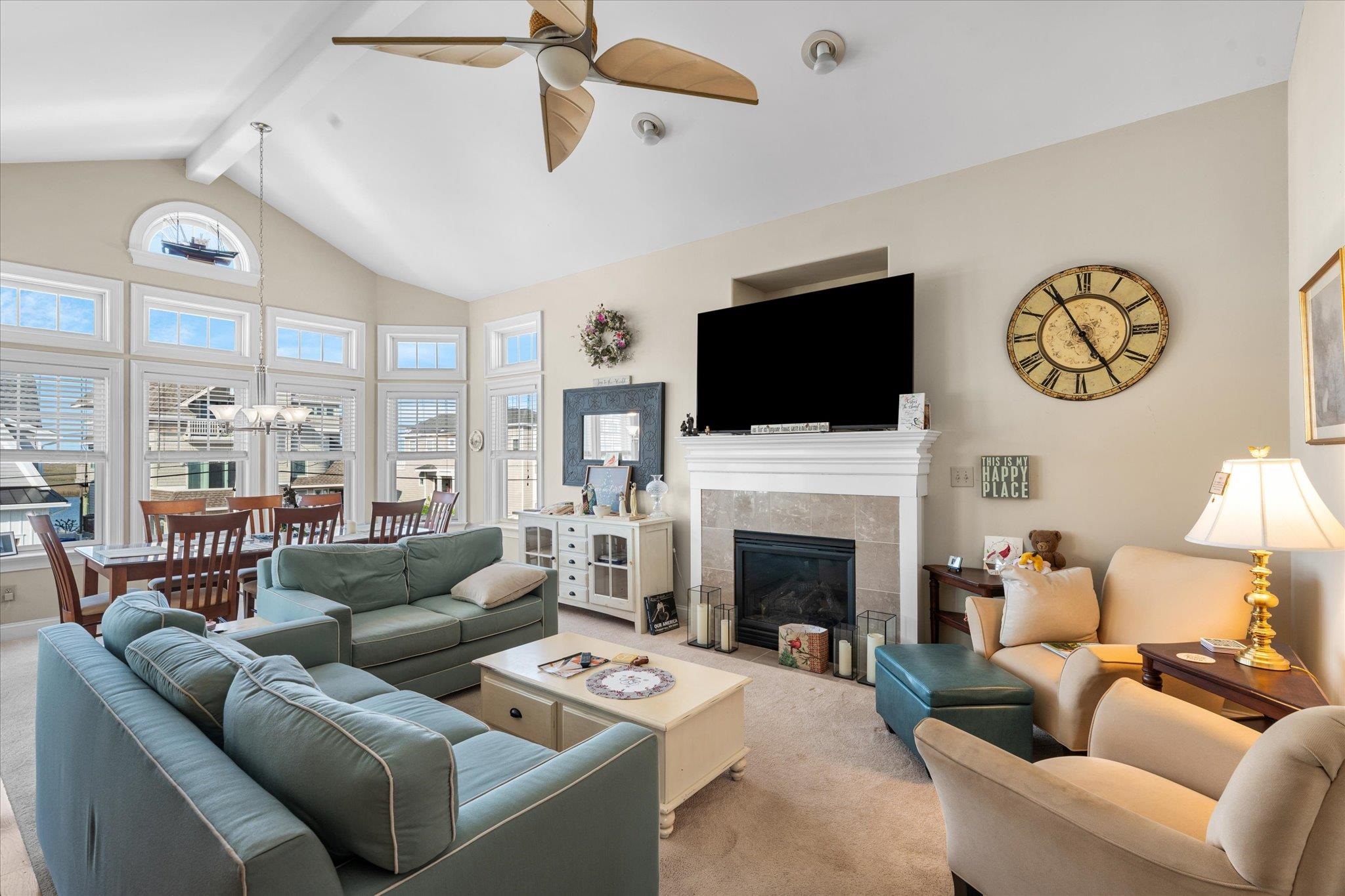 712 Sunrise Drive