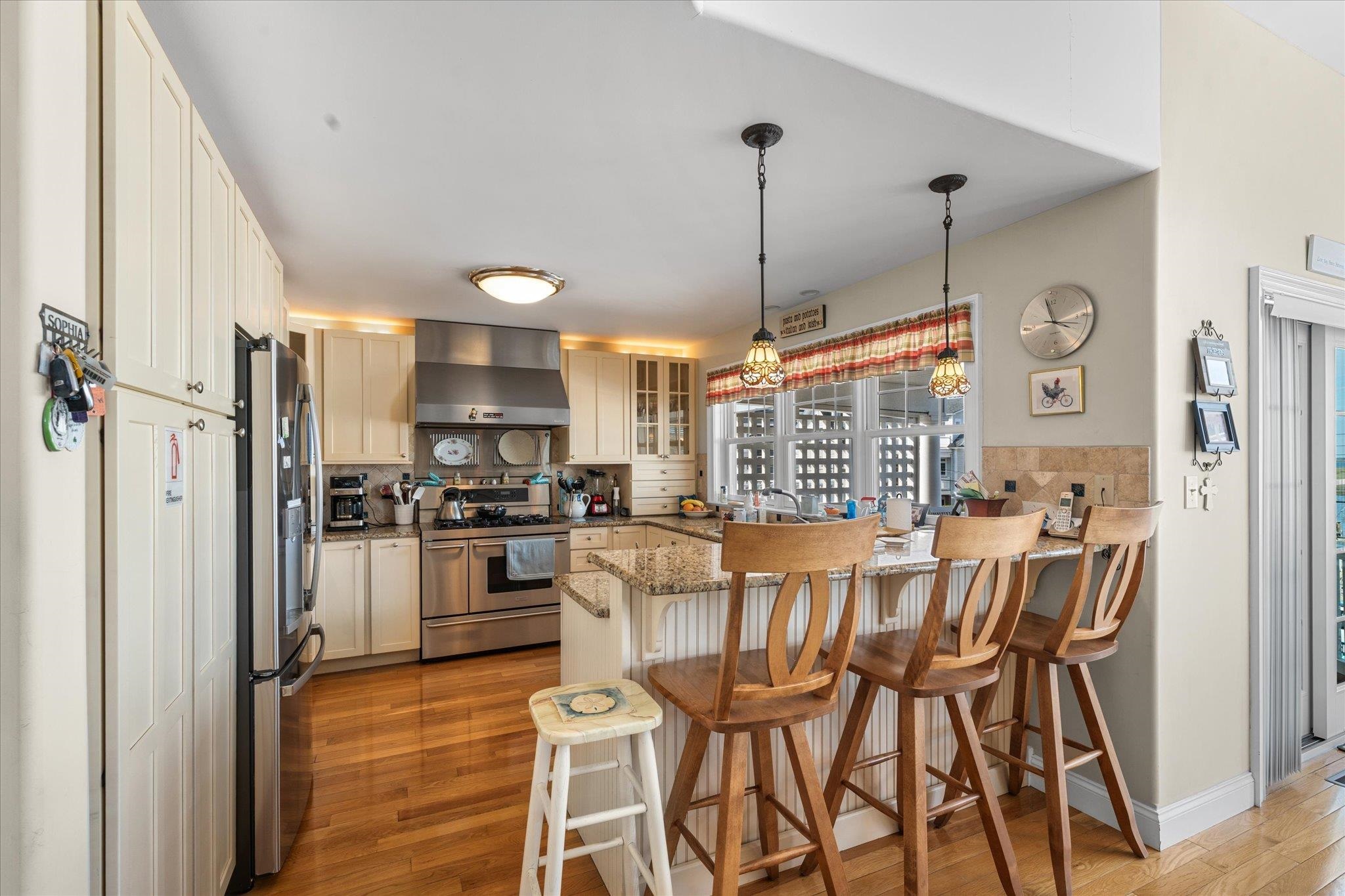 712 Sunrise Drive