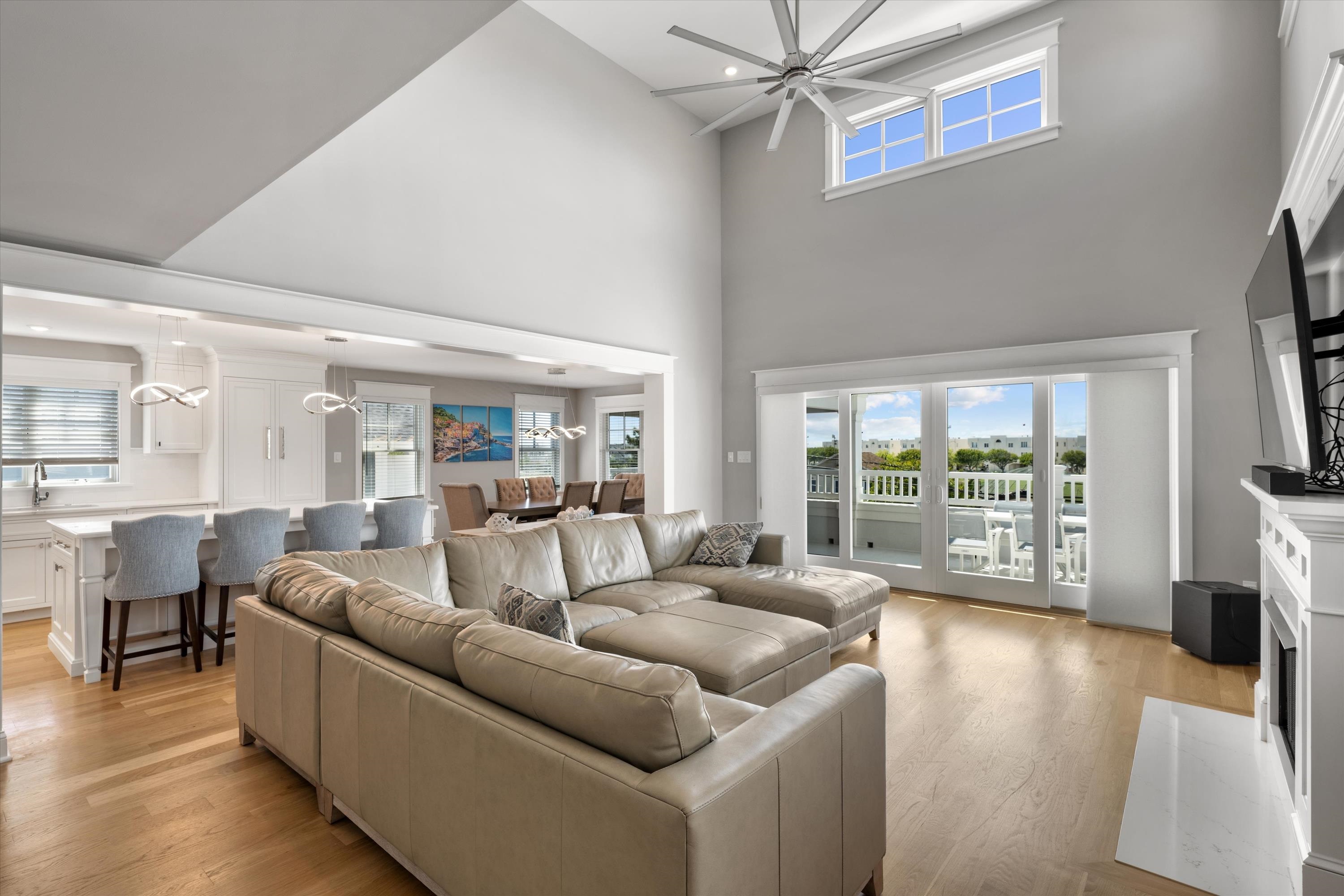 1005 Dune Drive