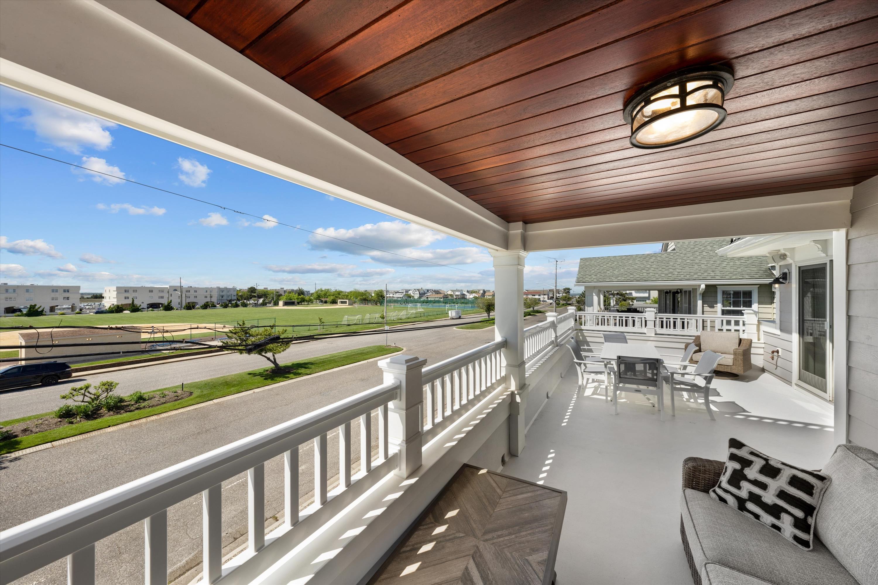 1005 Dune Drive